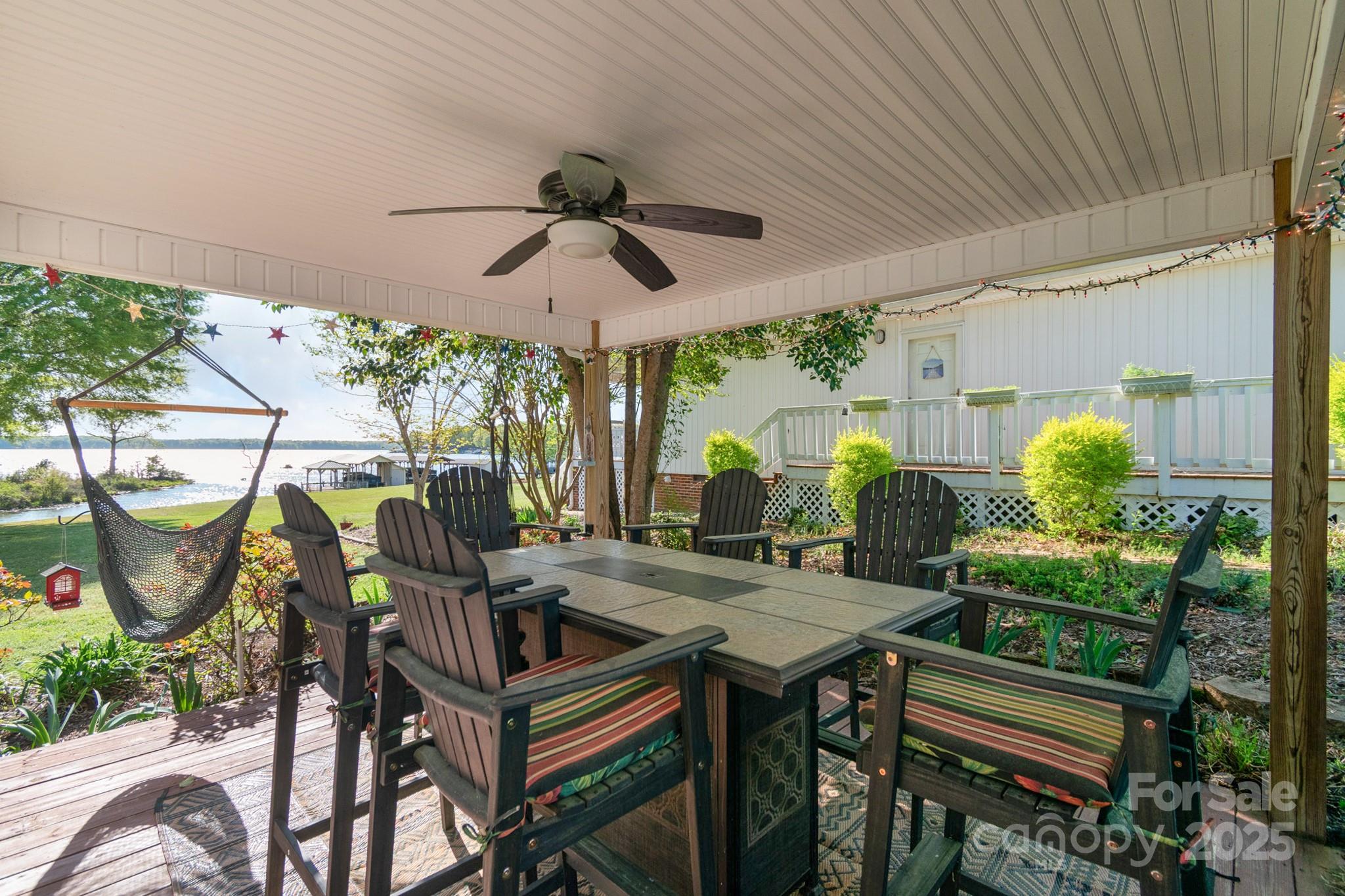 421 Tranquil Bay Circle Property Photo 37