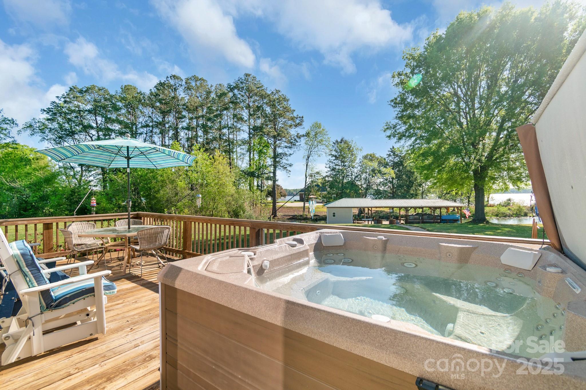421 Tranquil Bay Circle Property Photo 38