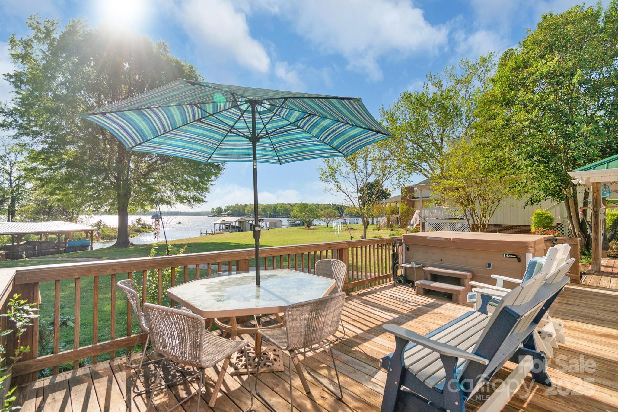 421 Tranquil Bay Circle Property Photo 39