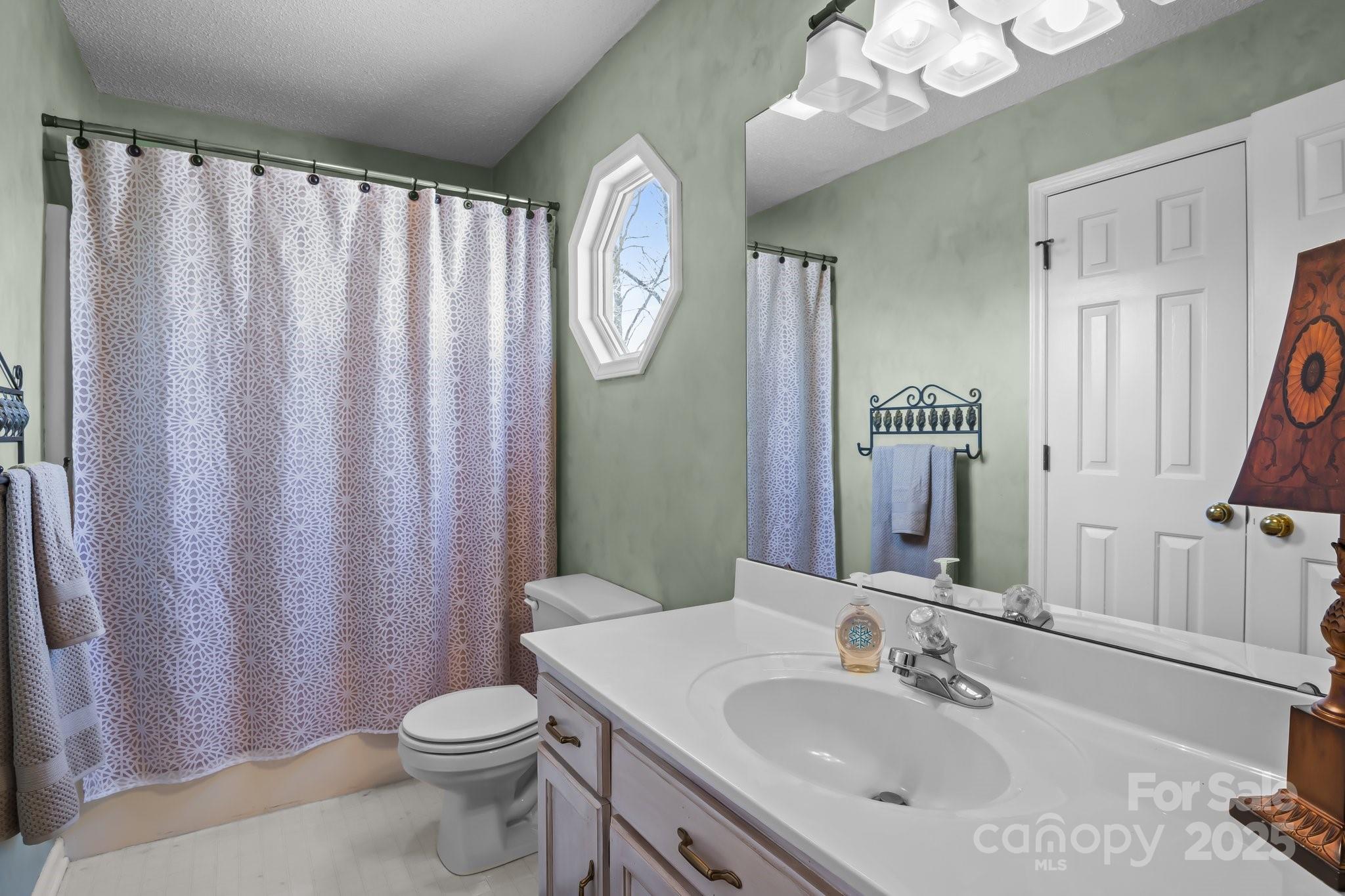 8260 Graham Road Property Photo 19