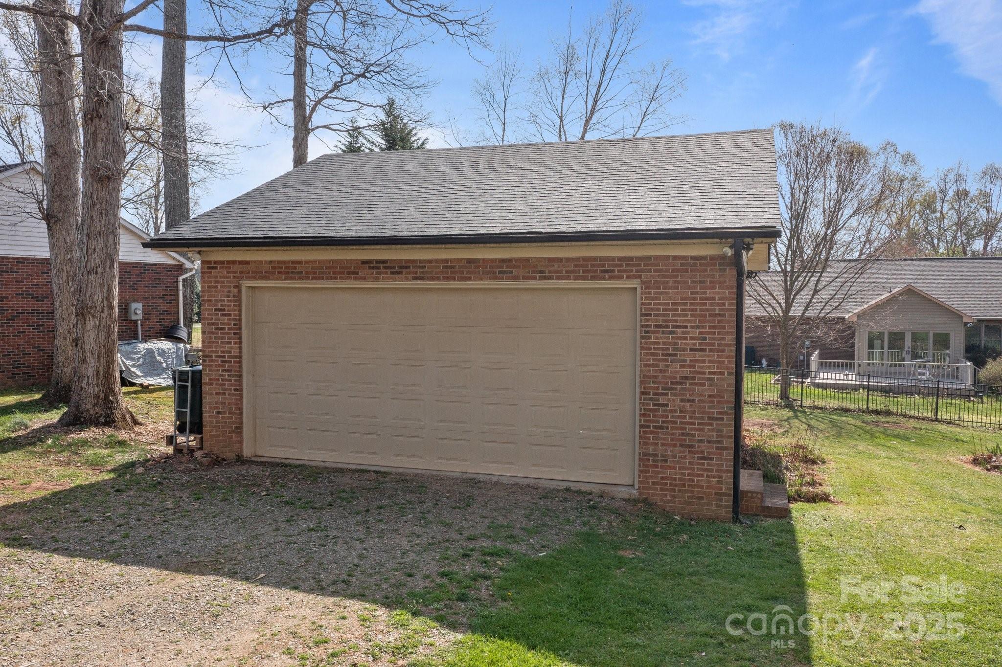 8260 Graham Road Property Photo 20