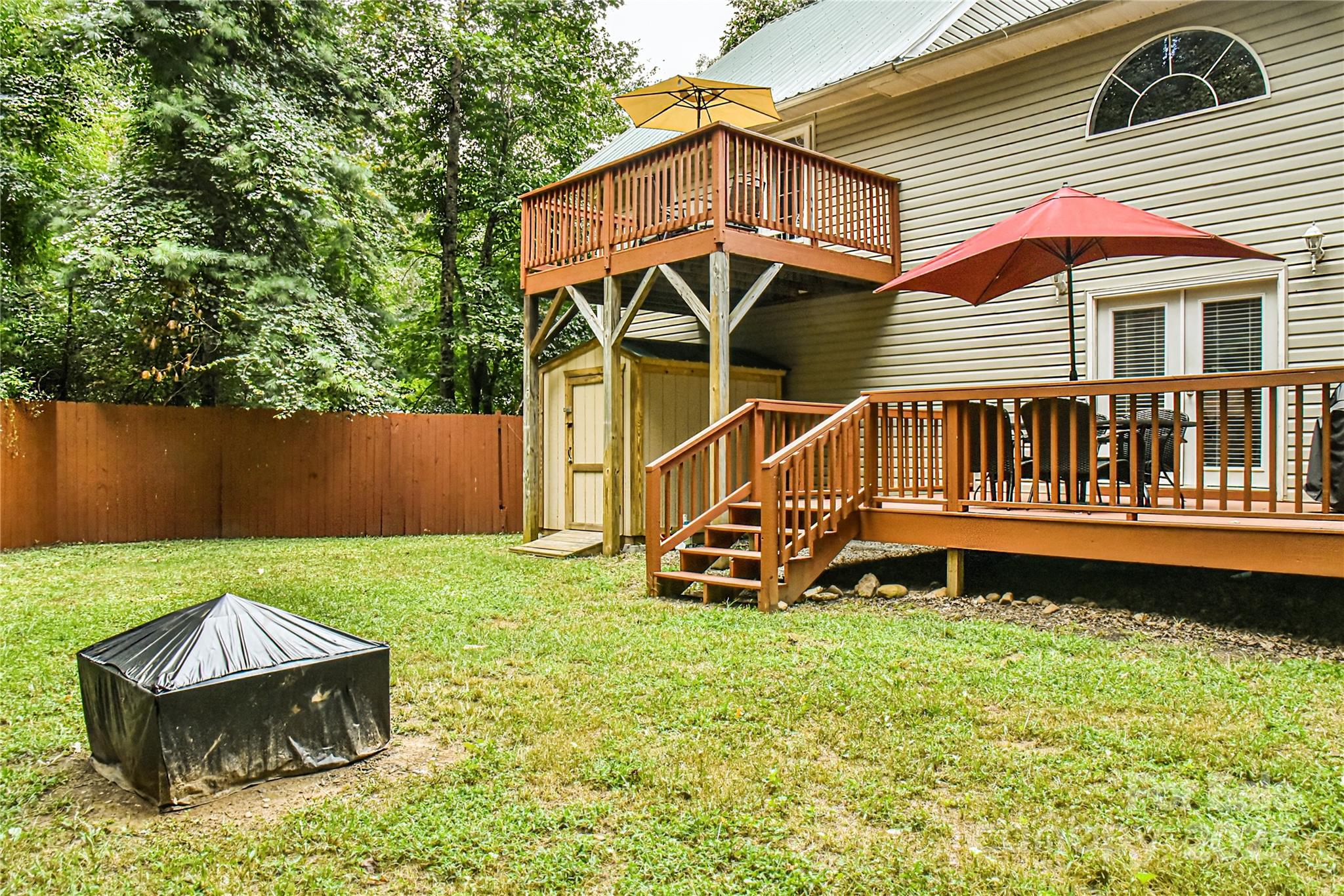 210 Craggy Street Property Photo 28