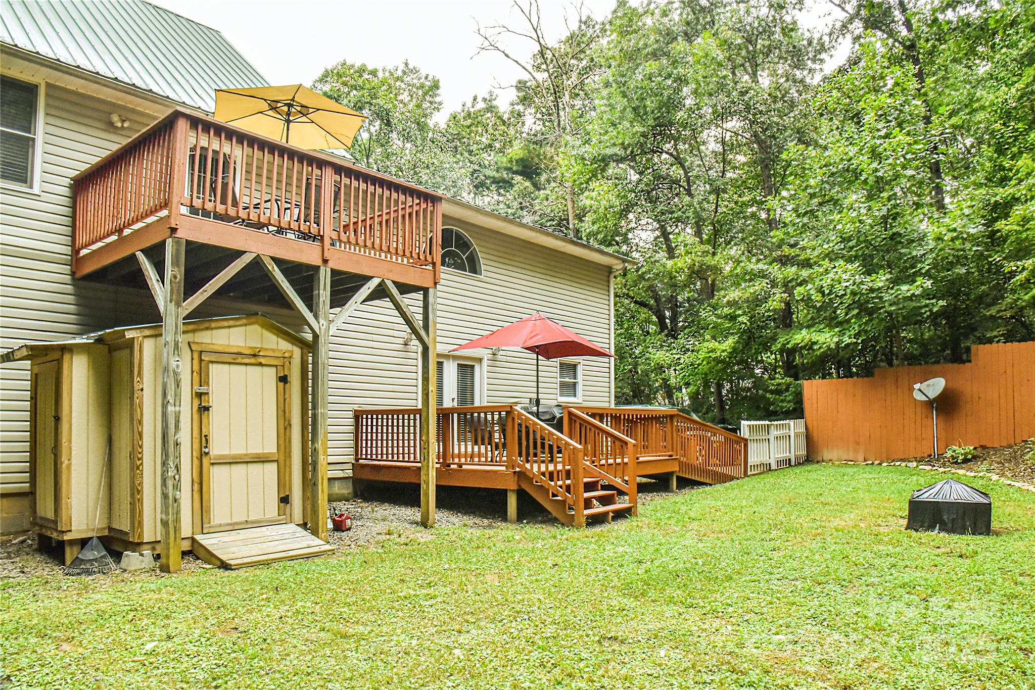 210 Craggy Street Property Photo 30