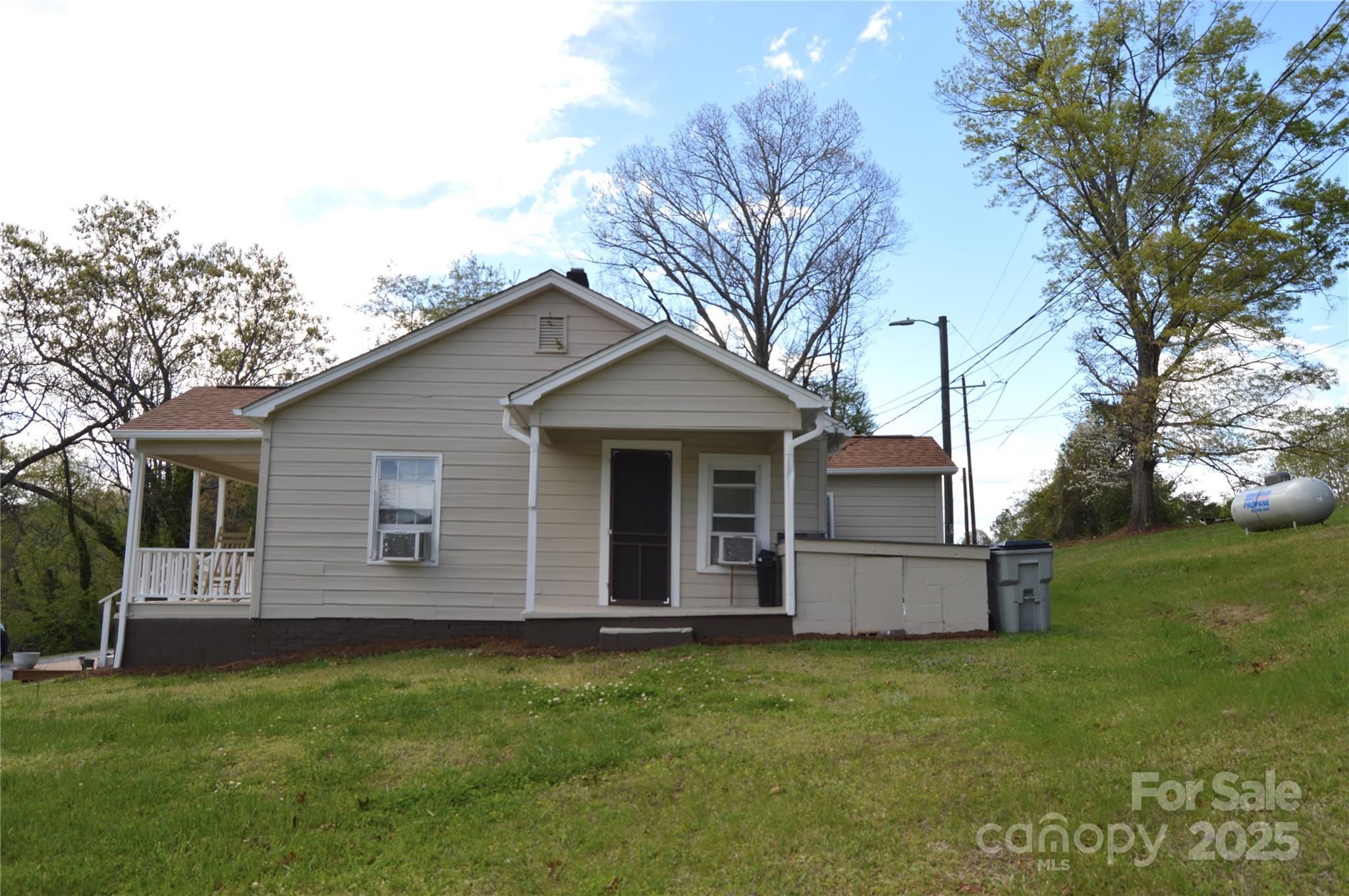 1741/1737 Starcross Road Property Photo 6