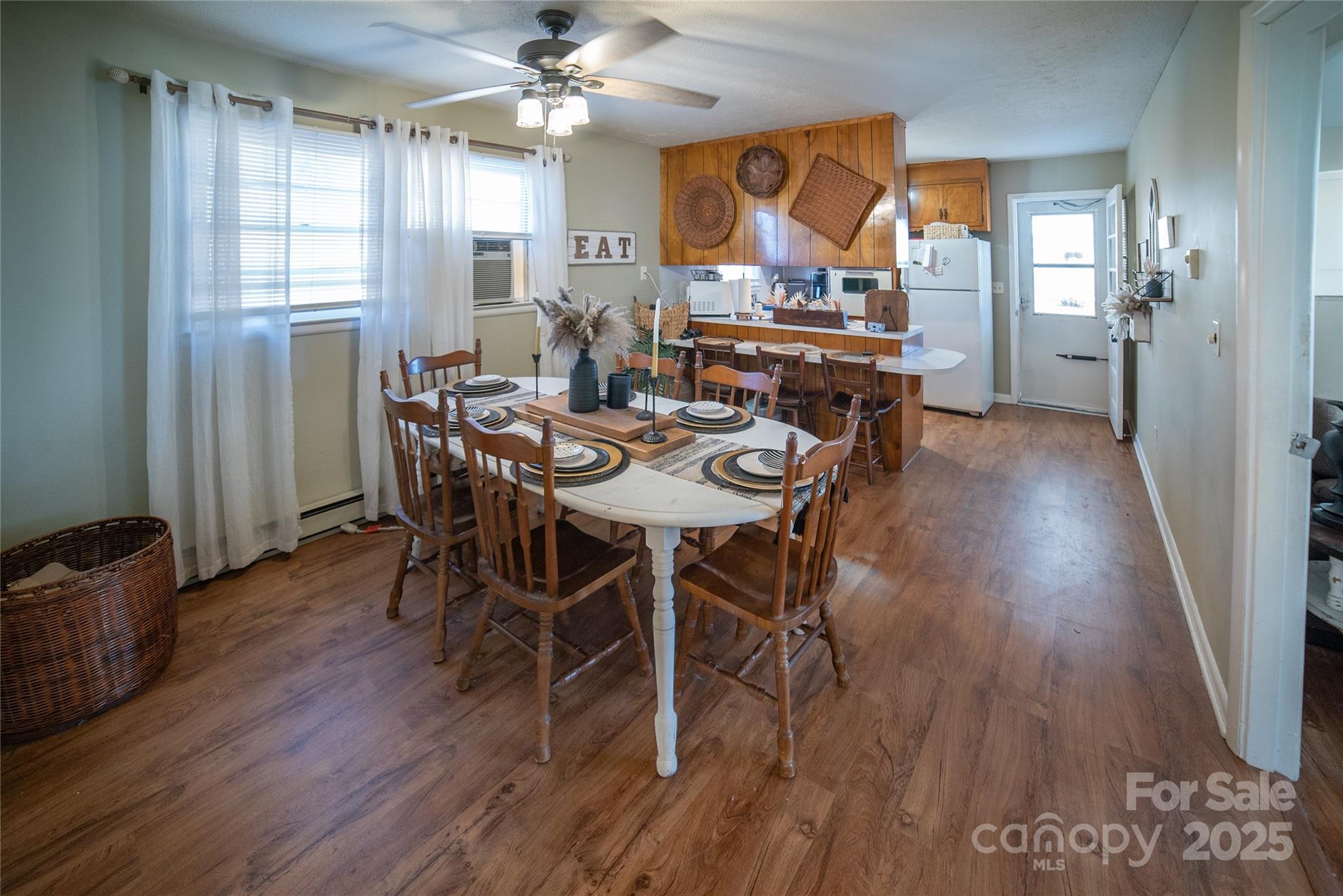 1741/1737 Starcross Road Property Photo 12