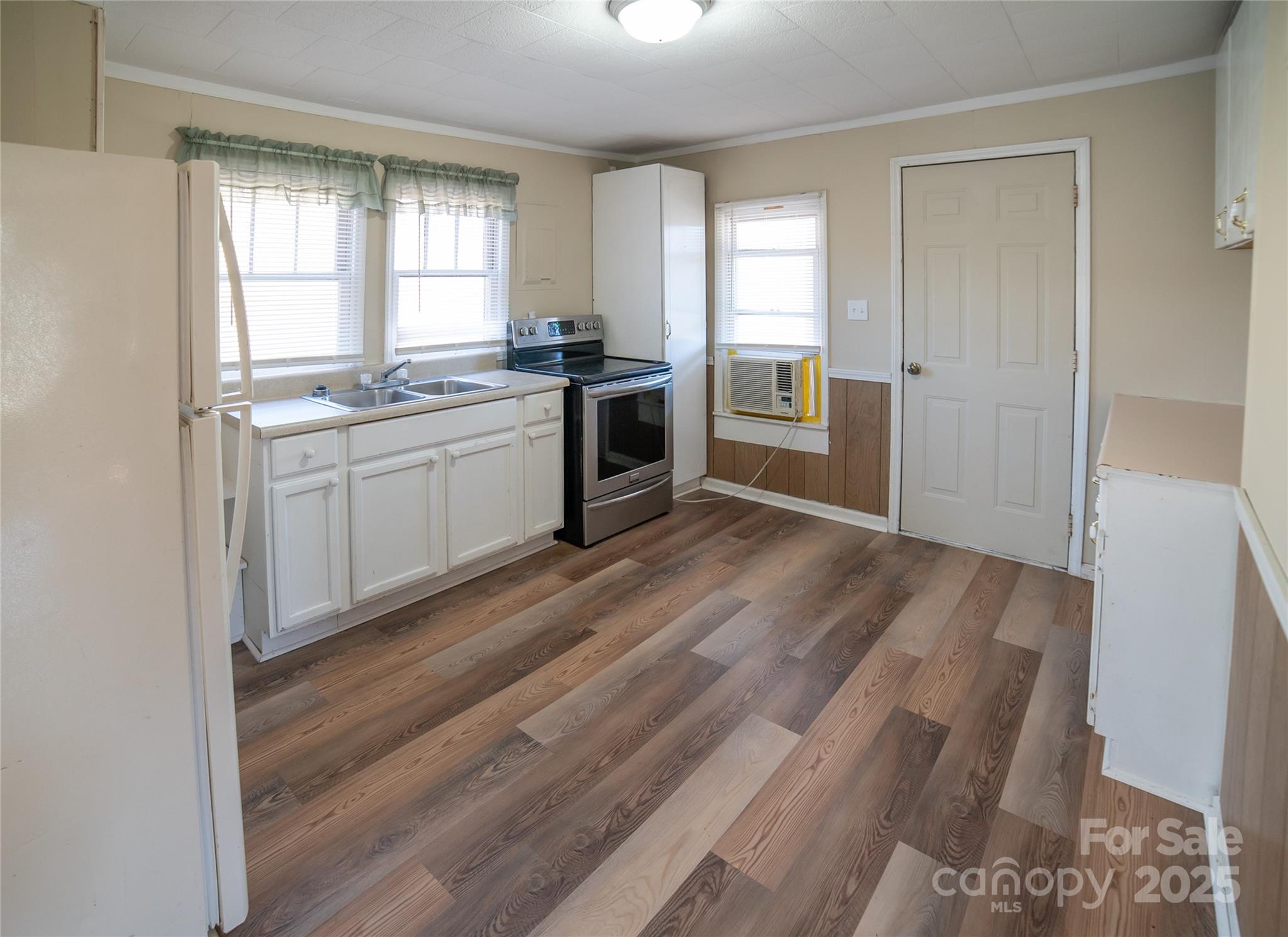 1741/1737 Starcross Road Property Photo 27