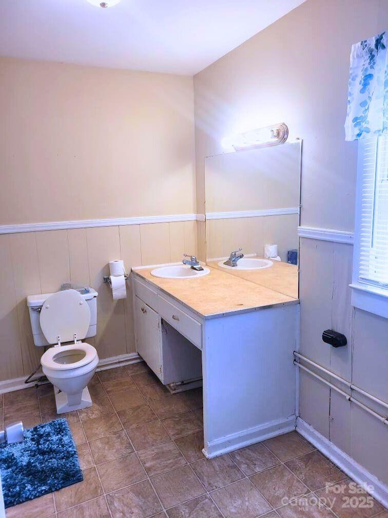 1741/1737 Starcross Road Property Photo 34