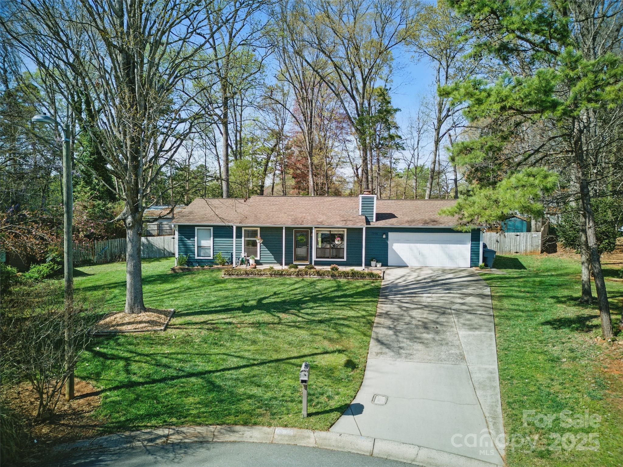7656 Eastbourne Road Property Photo