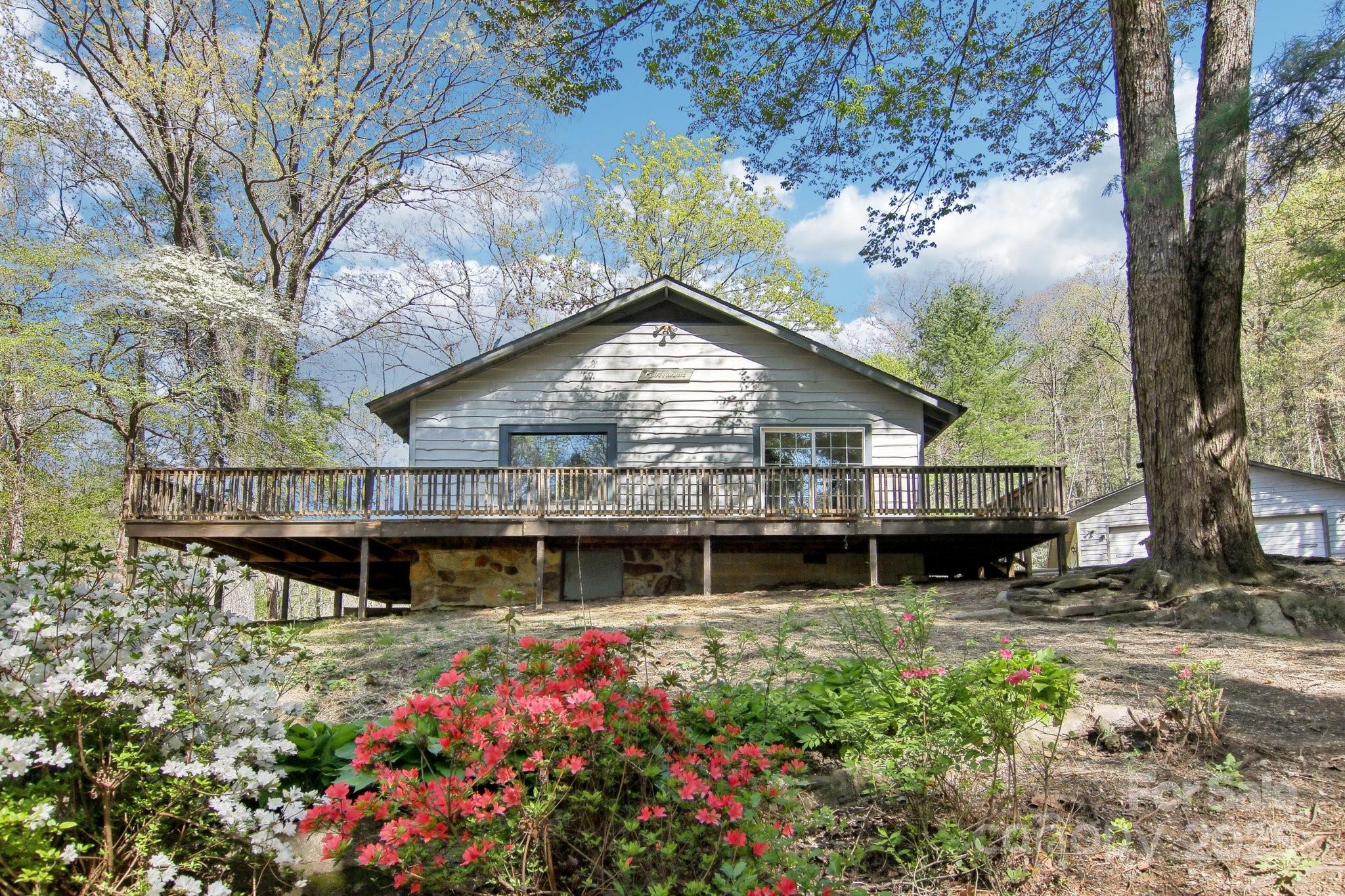 3233 Hebron Road Property Photo