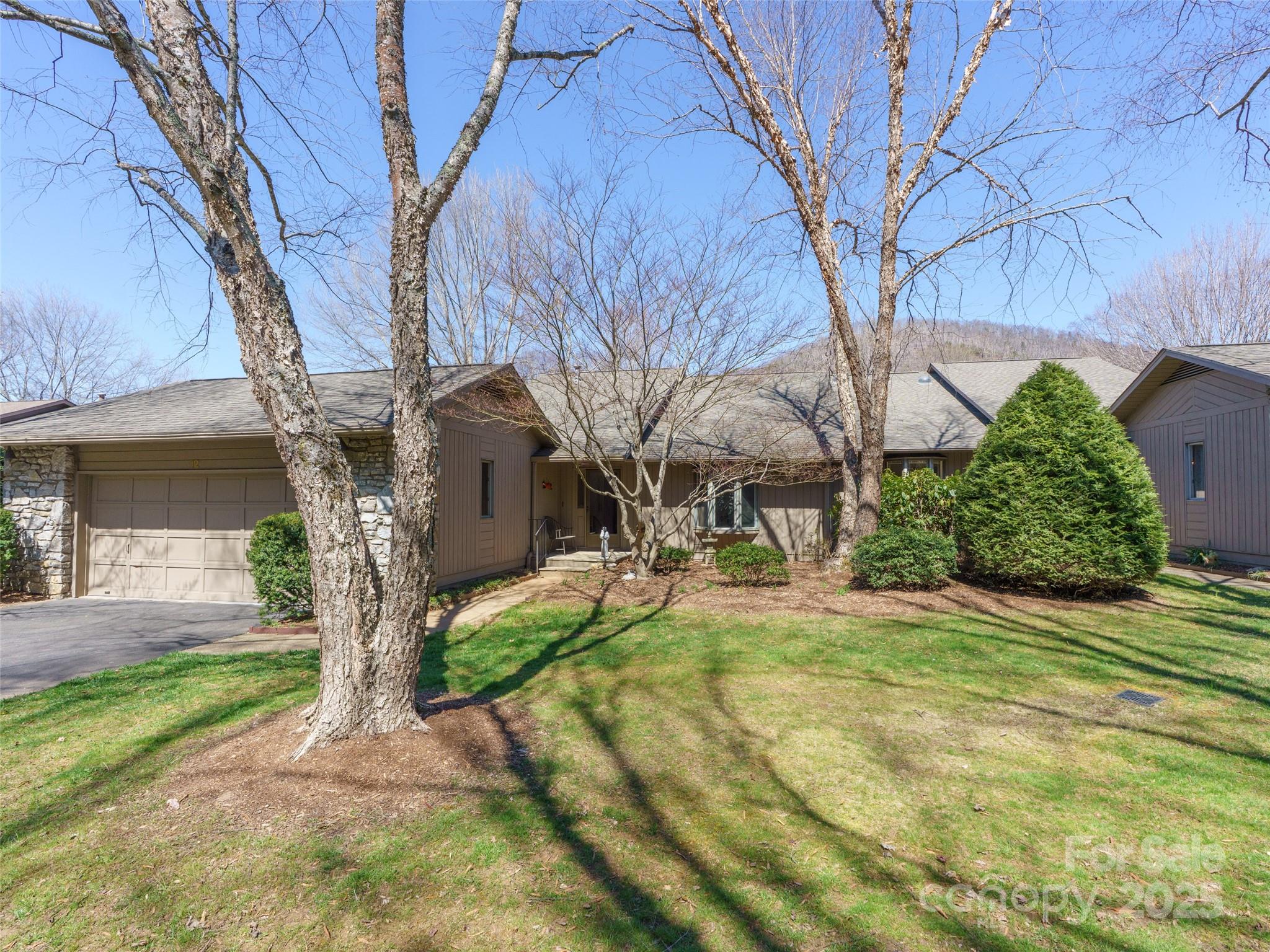 12 Clubside Drive Property Photo