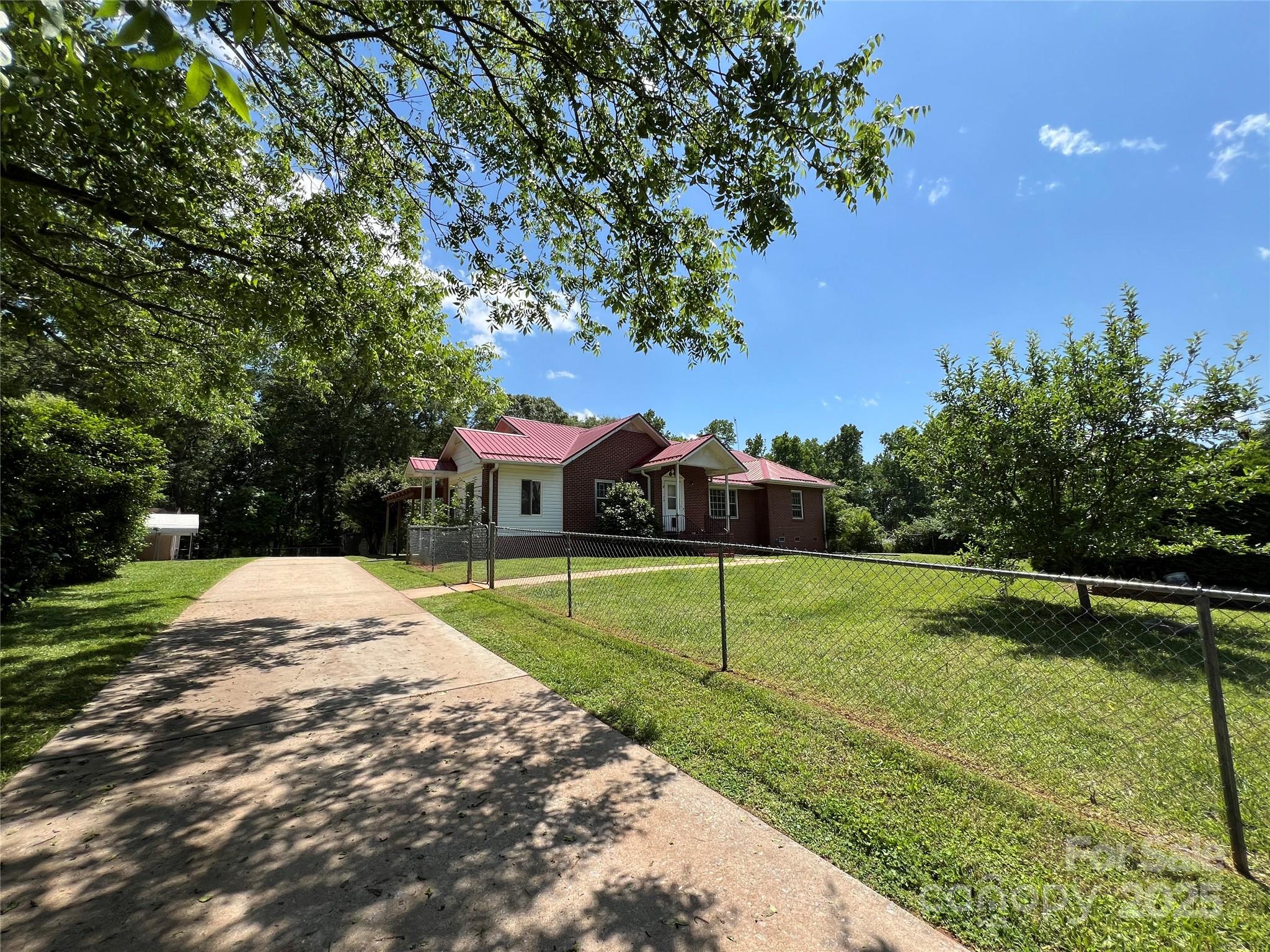 179 Sunnyside Street Property Photo 1