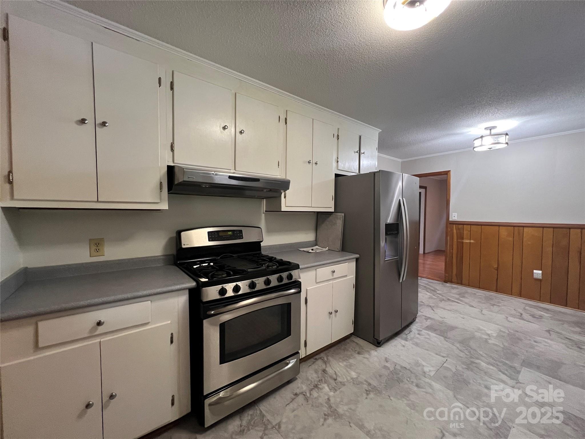 179 Sunnyside Street Property Photo 10