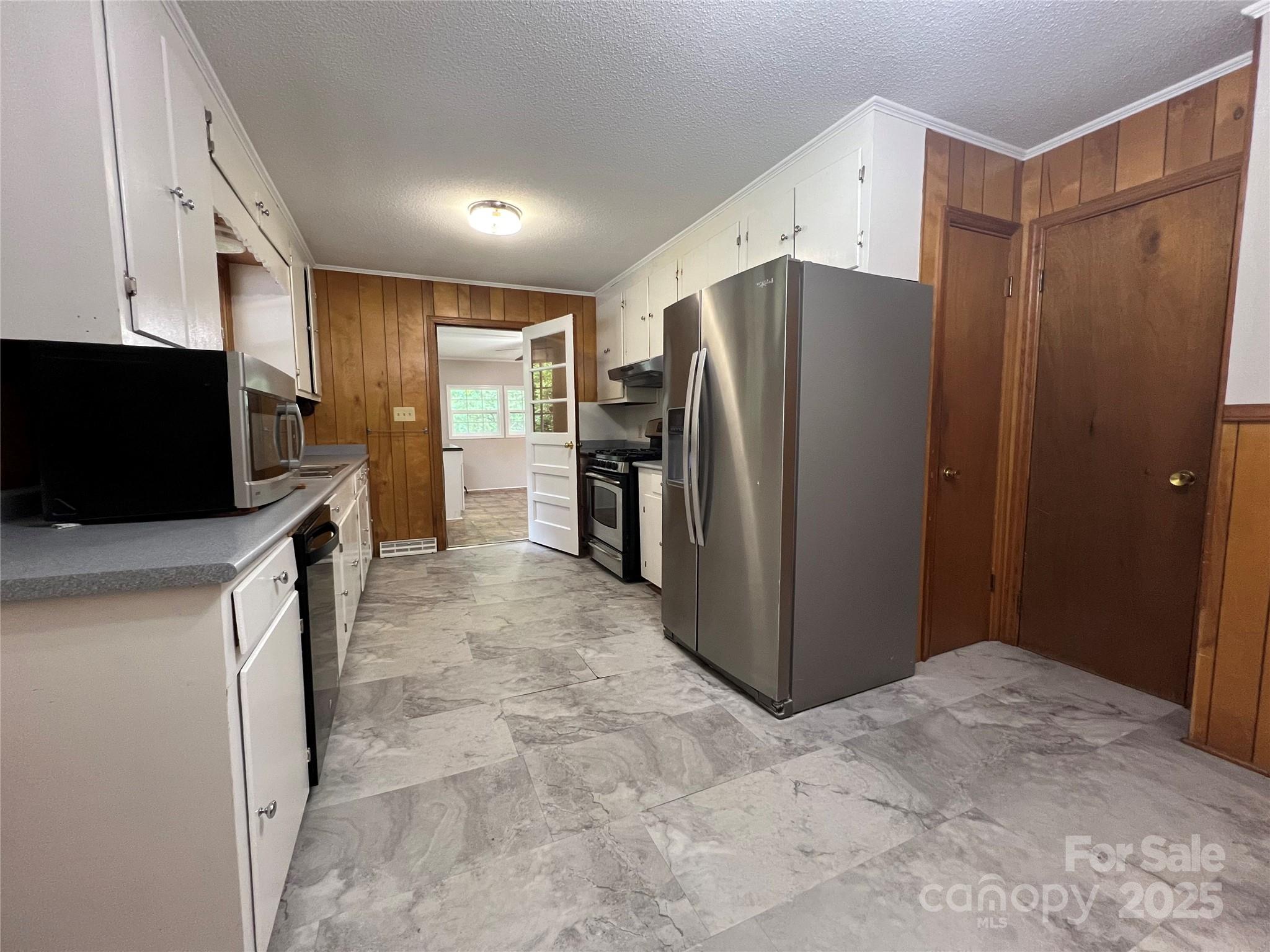 179 Sunnyside Street Property Photo 12