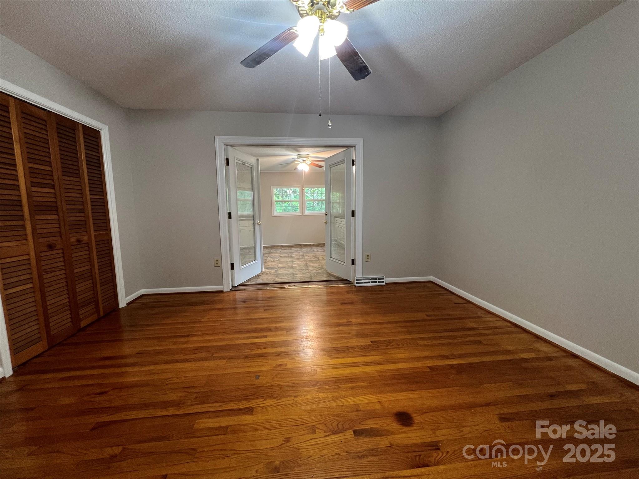 179 Sunnyside Street Property Photo 23