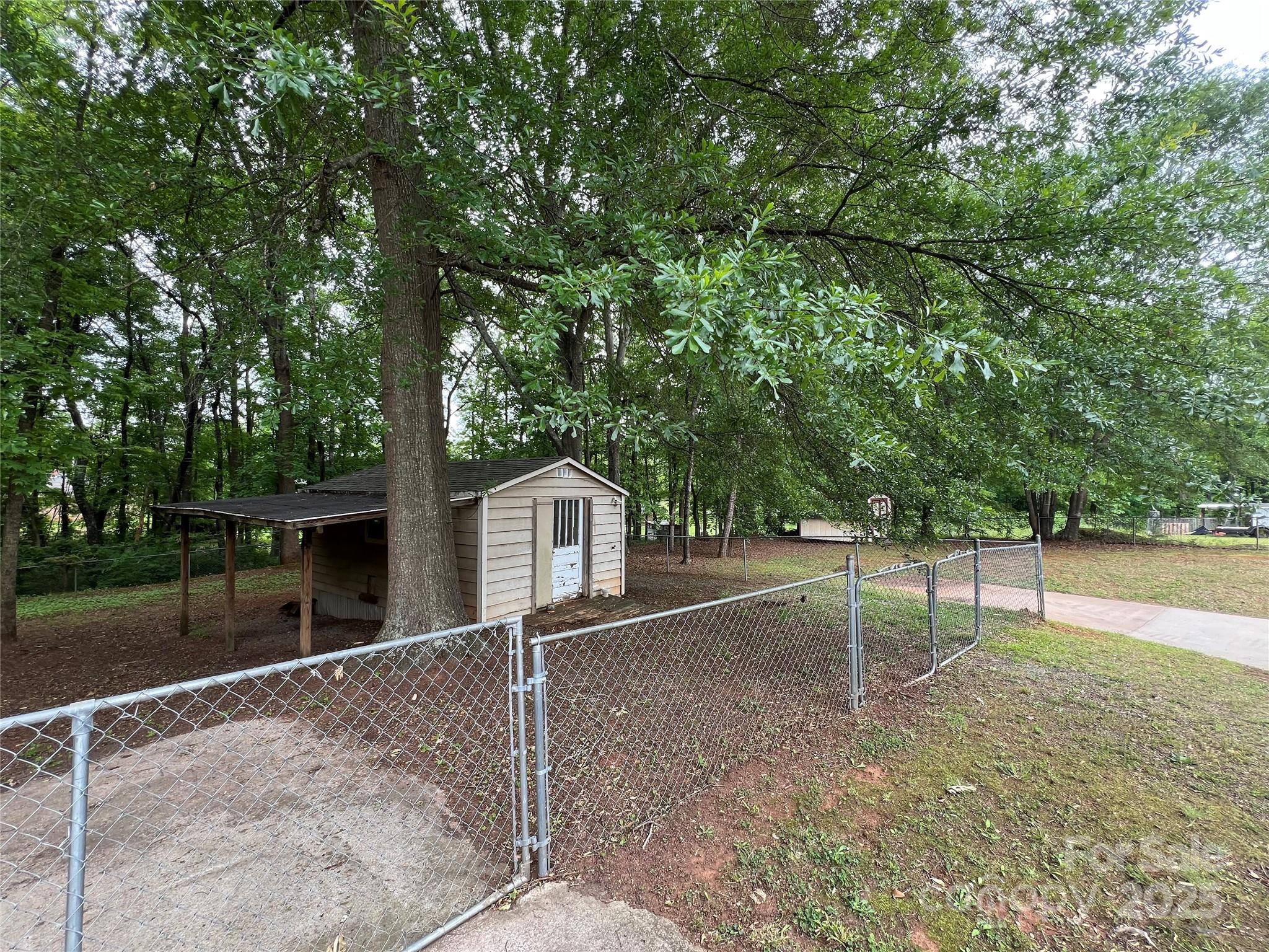 179 Sunnyside Street Property Photo 29