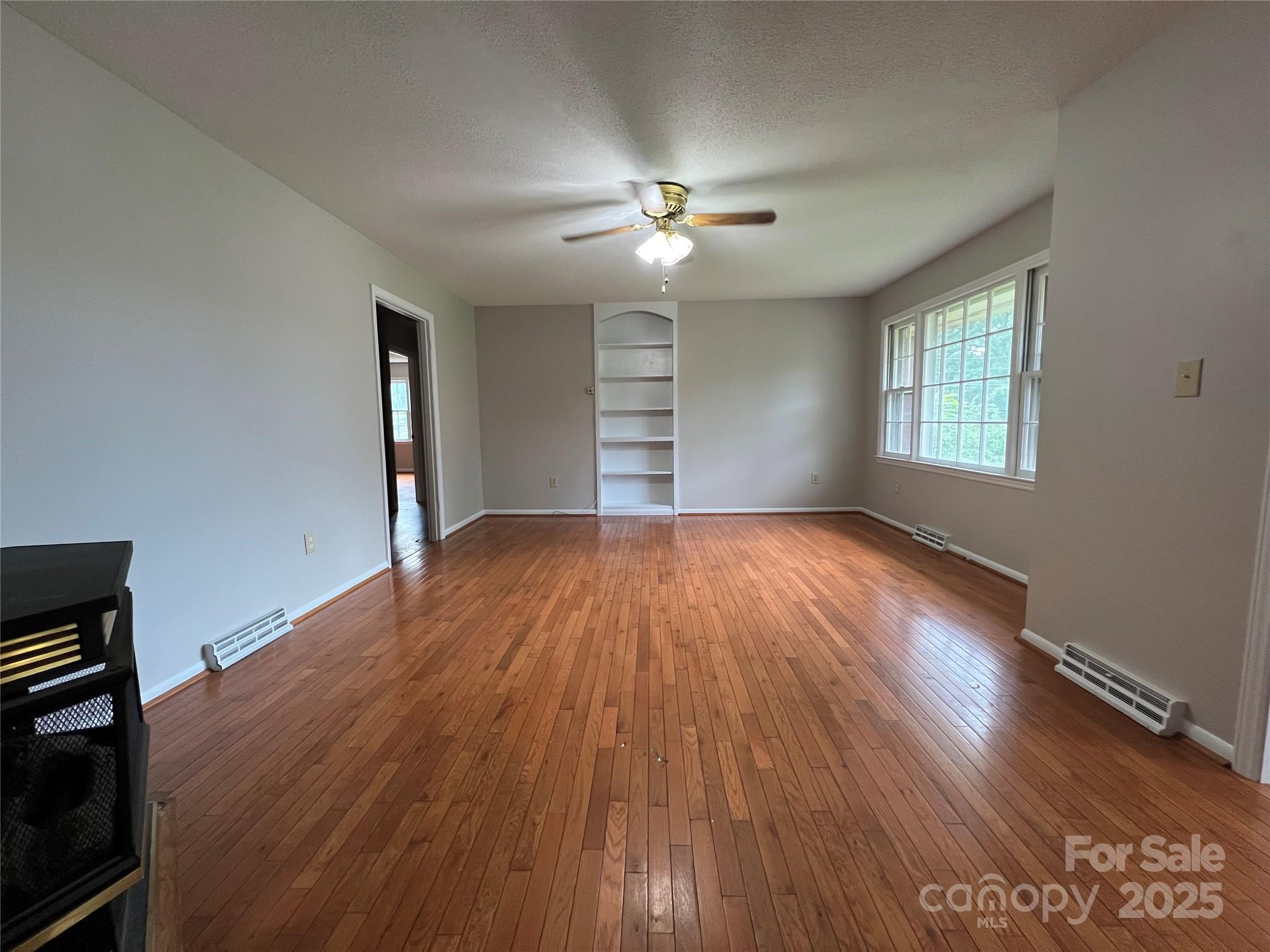 179 Sunnyside Street Property Photo 30