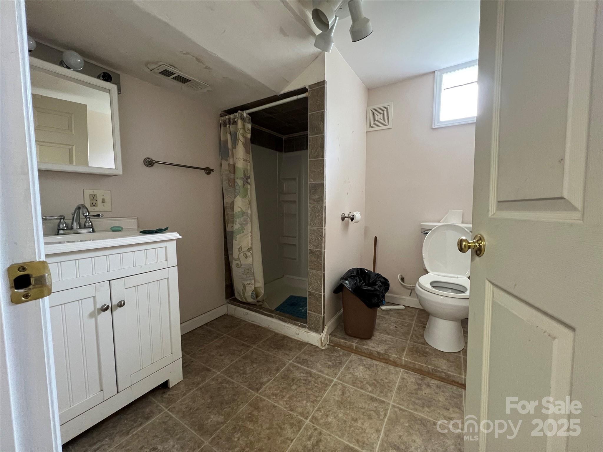 179 Sunnyside Street Property Photo 36