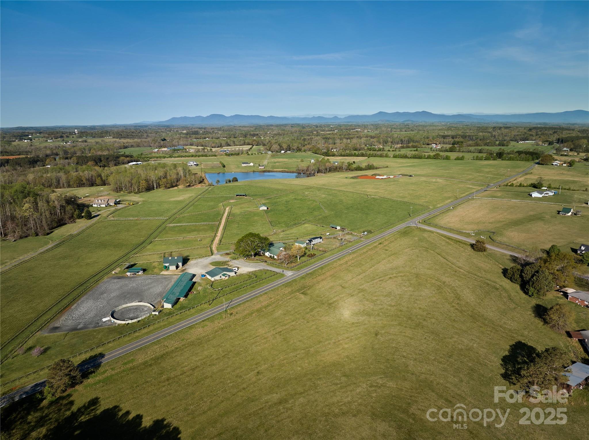 570 Lambs Grill Road Property Photo 3