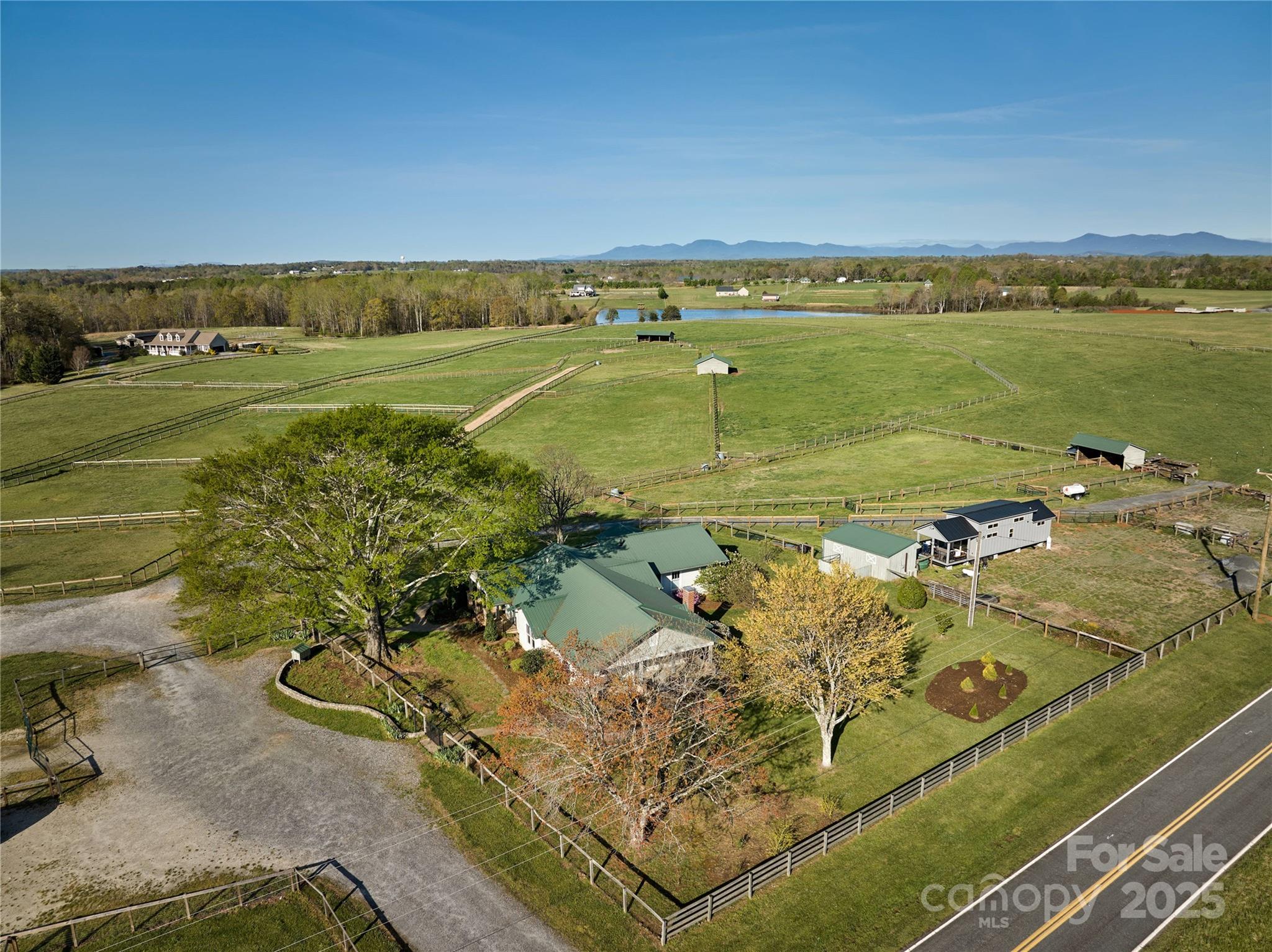 570 Lambs Grill Road Property Photo 8