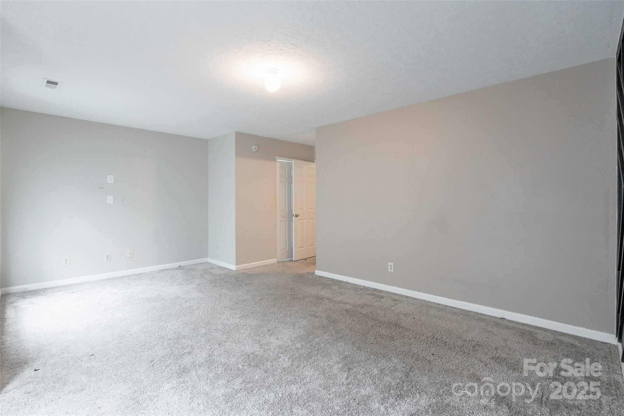 8800 Old Potters Road Property Photo 20