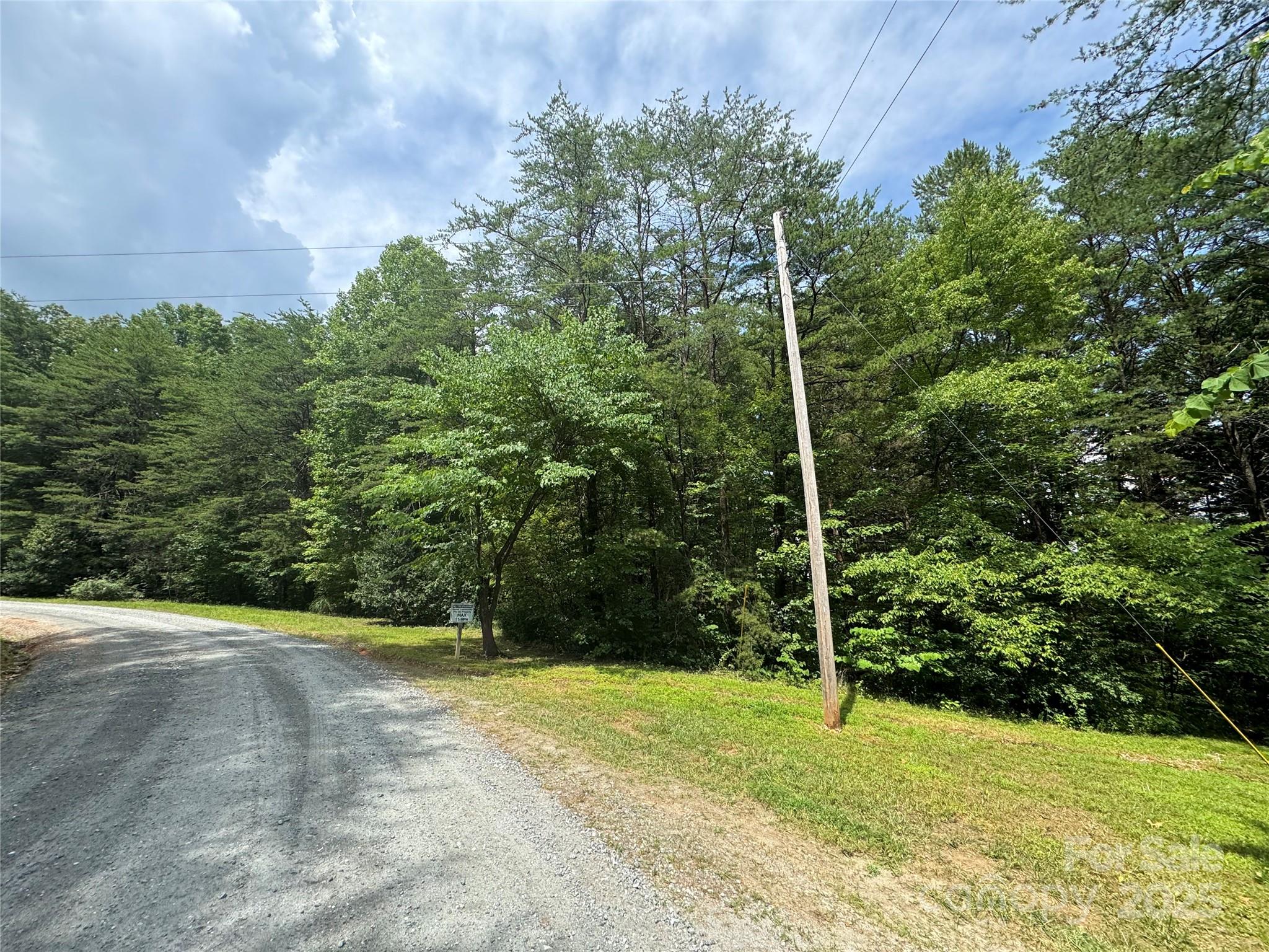 00 Pinnacle Parkway Property Photo 1