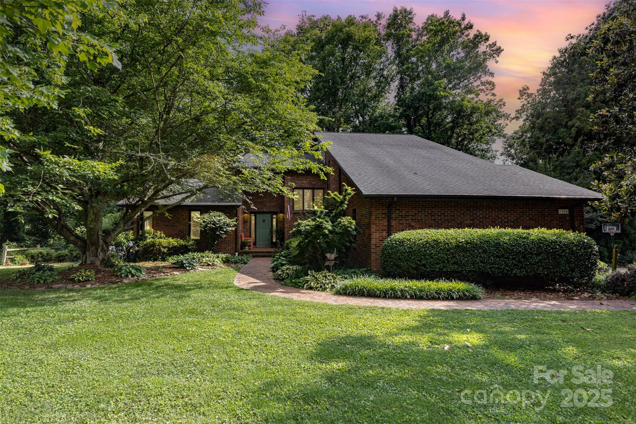 3004 Vernell Lane Property Photo 1