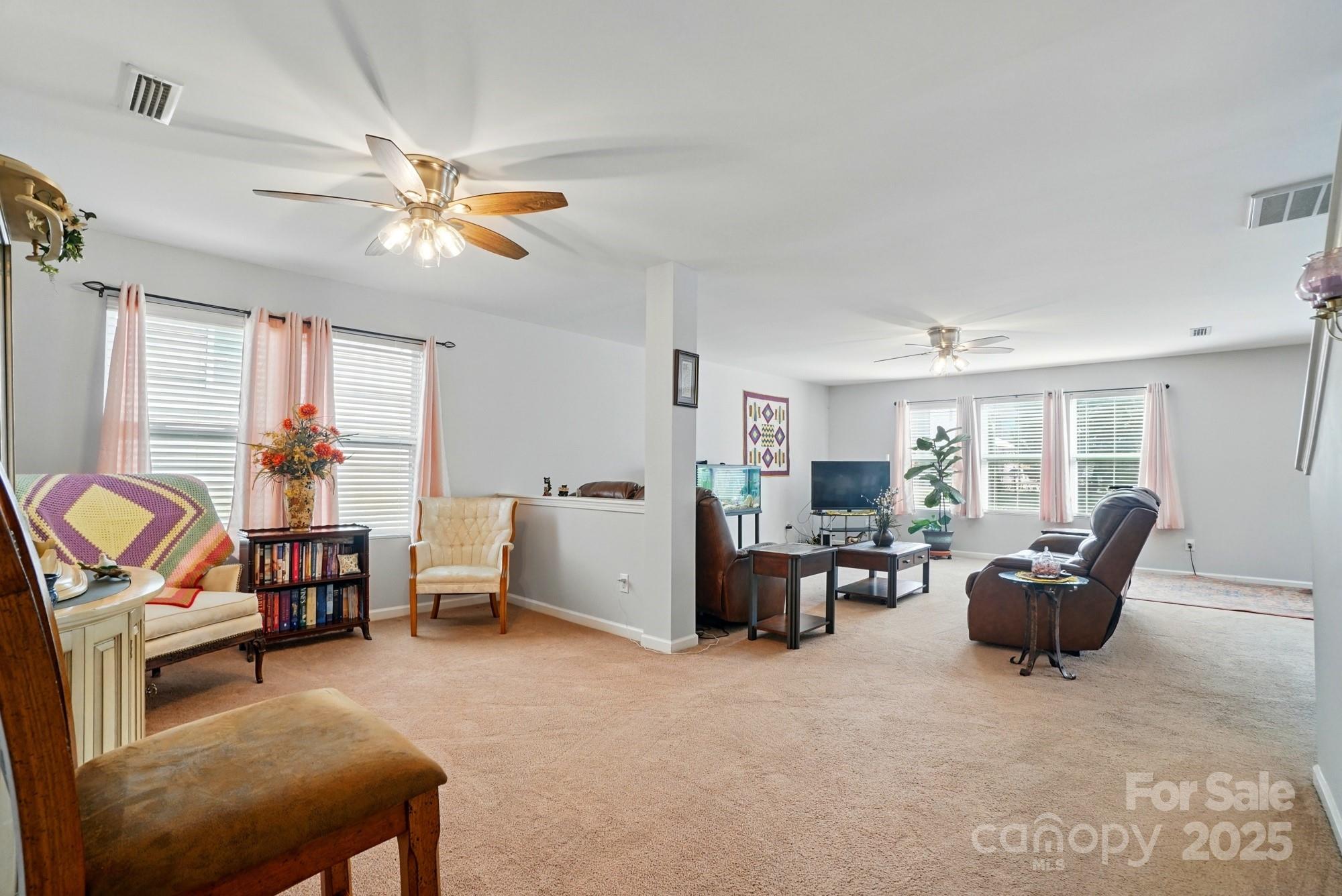 3272 Saddlebrook Drive Property Photo 7