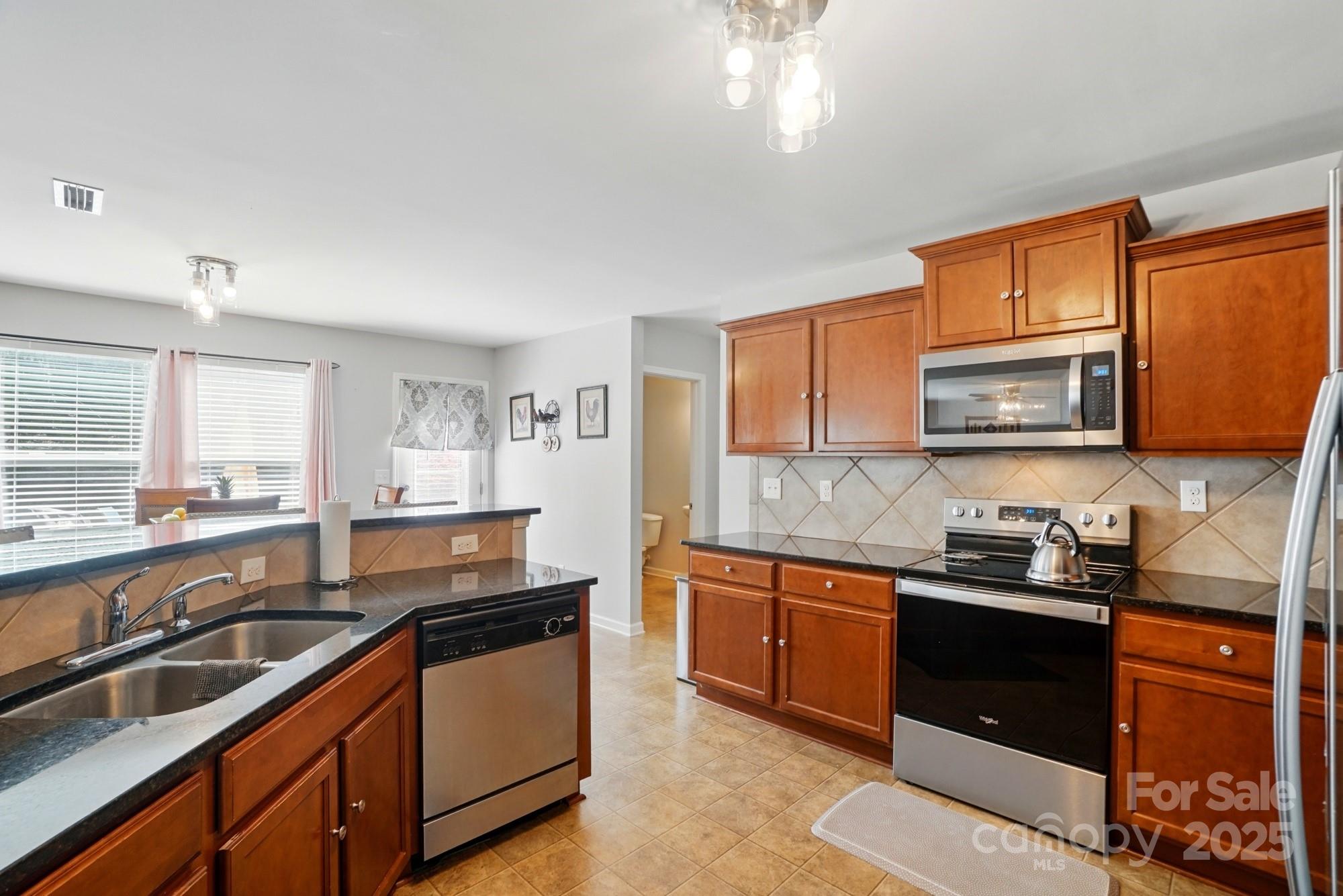 3272 Saddlebrook Drive Property Photo 16