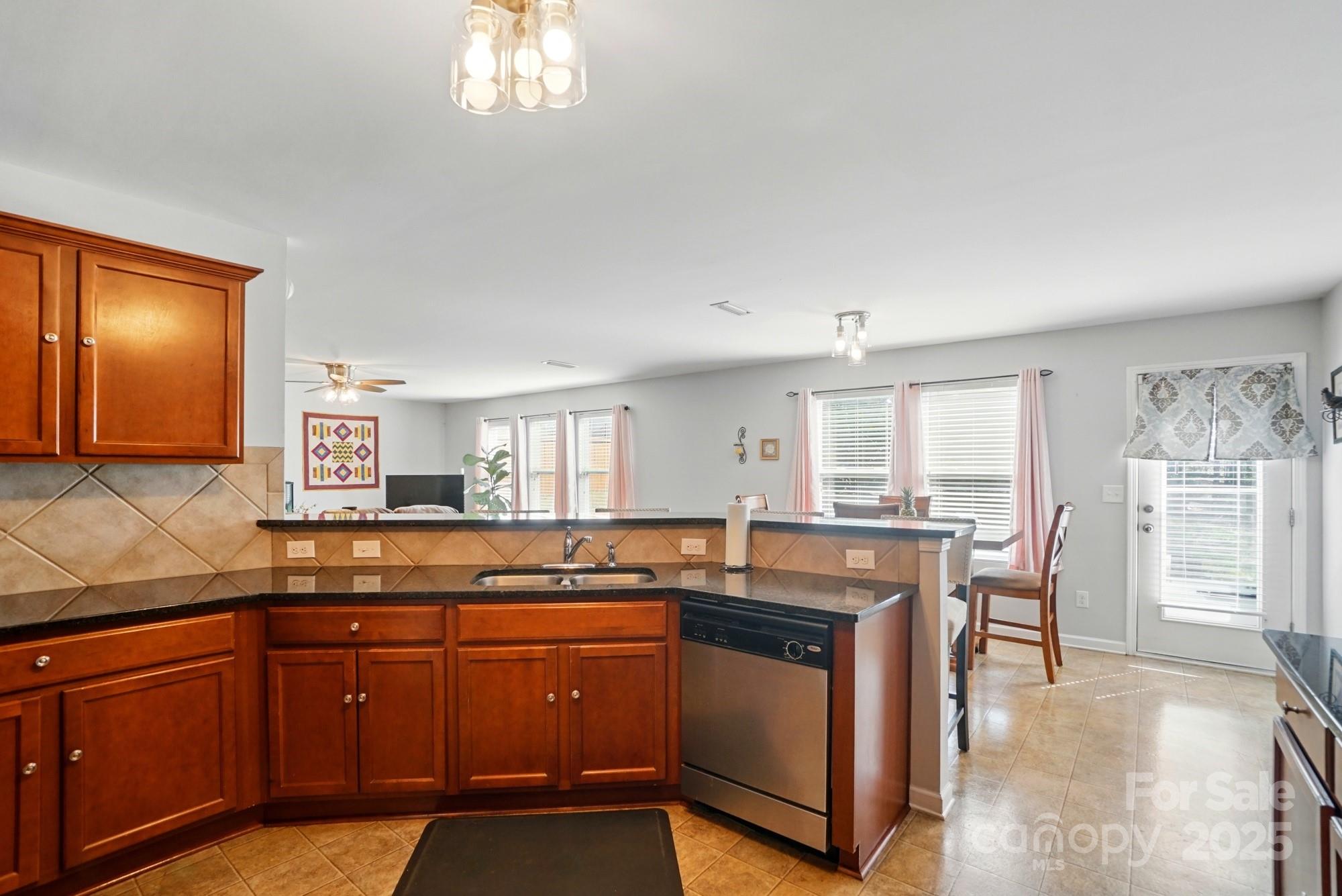 3272 Saddlebrook Drive Property Photo 18