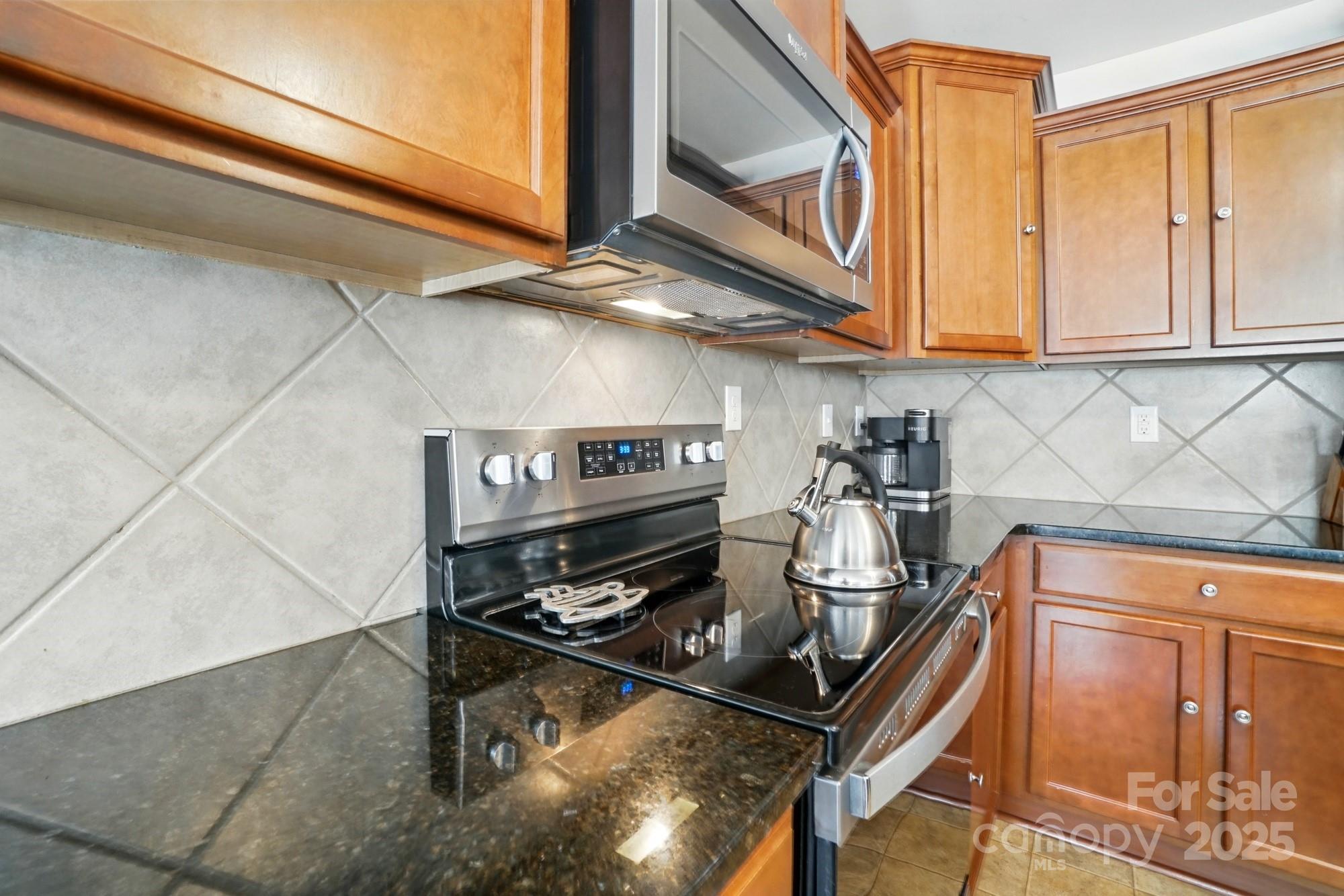 3272 Saddlebrook Drive Property Photo 19