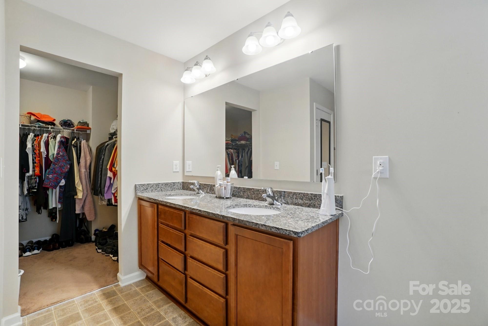 3272 Saddlebrook Drive Property Photo 31