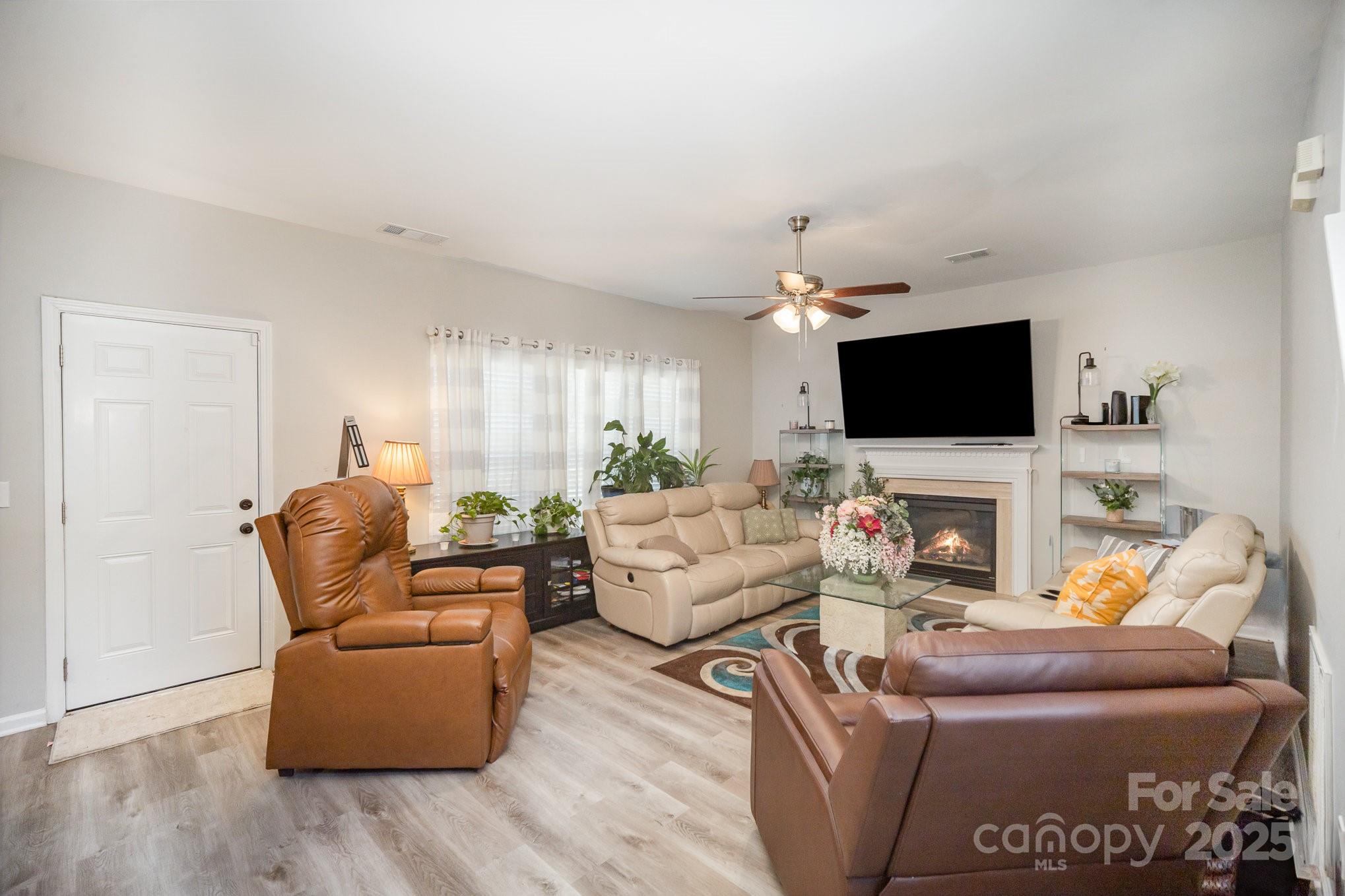 4958 Bentgrass Run Drive Property Photo 6