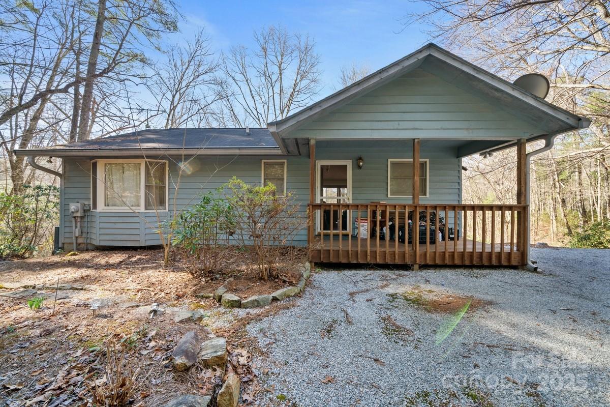 81 Hogback Mountain Court Property Photo