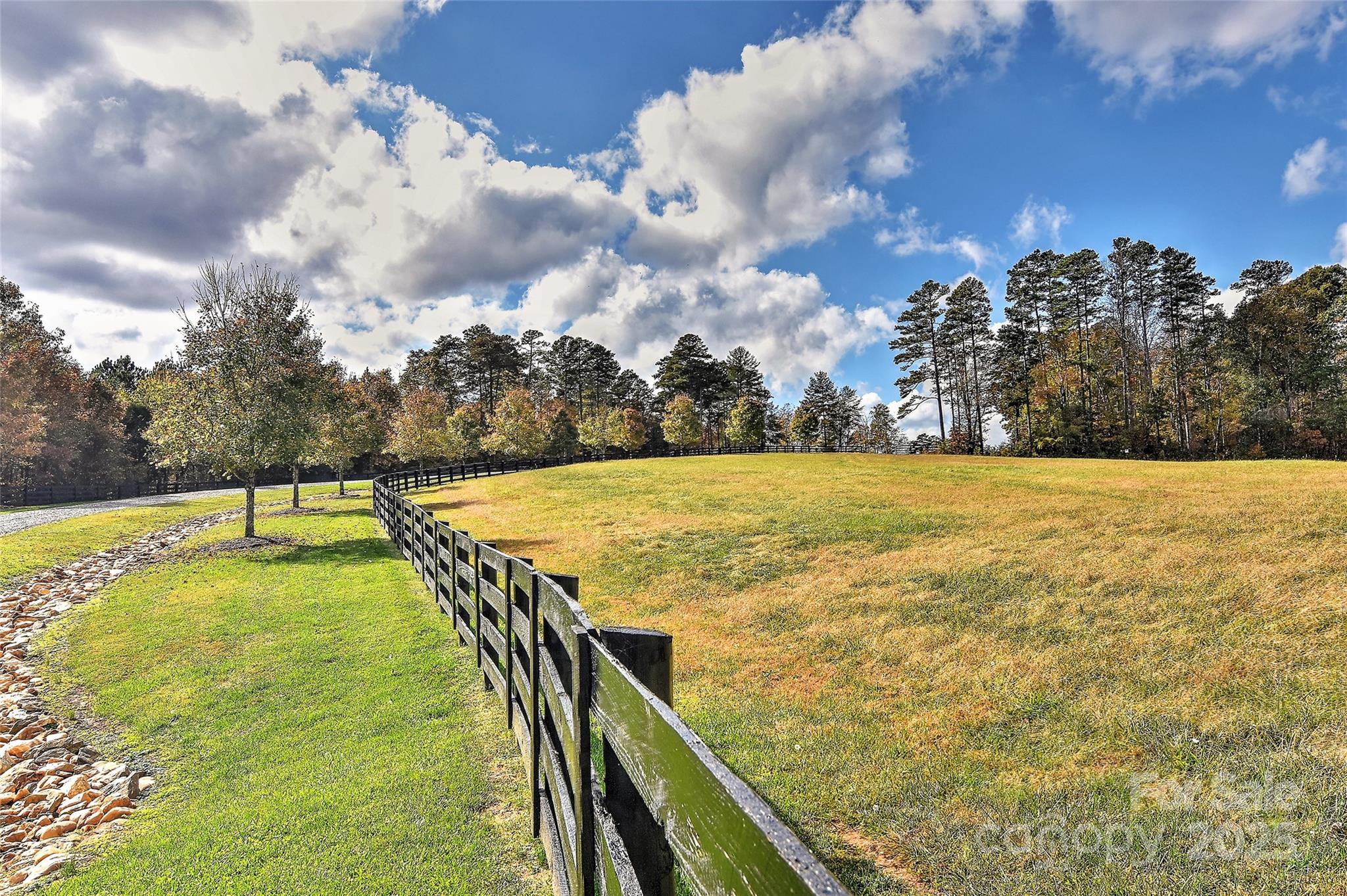 153 Badenyon Place Property Photo 2