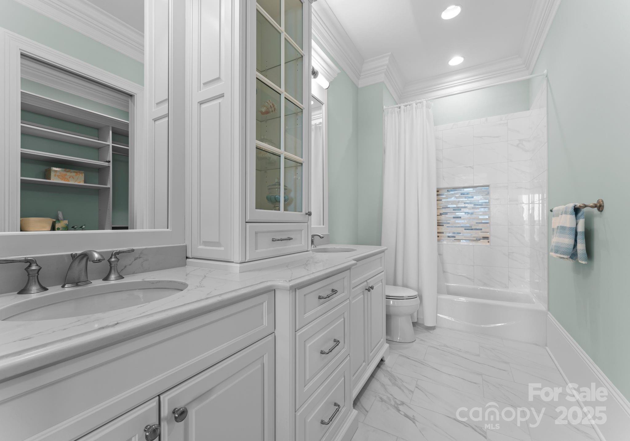 8228 Bay Pointe Drive Property Photo 30