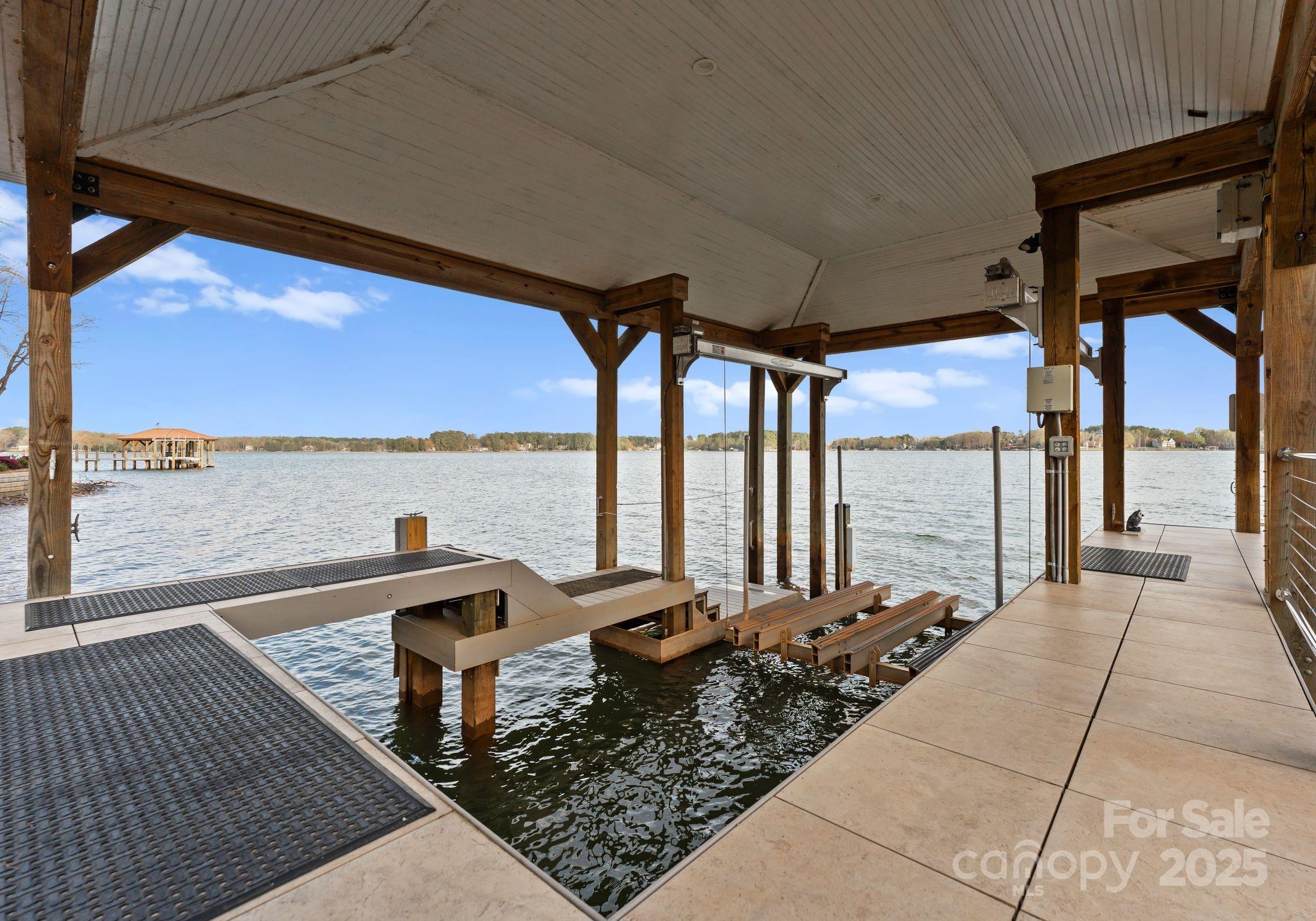 8228 Bay Pointe Drive Property Photo 42
