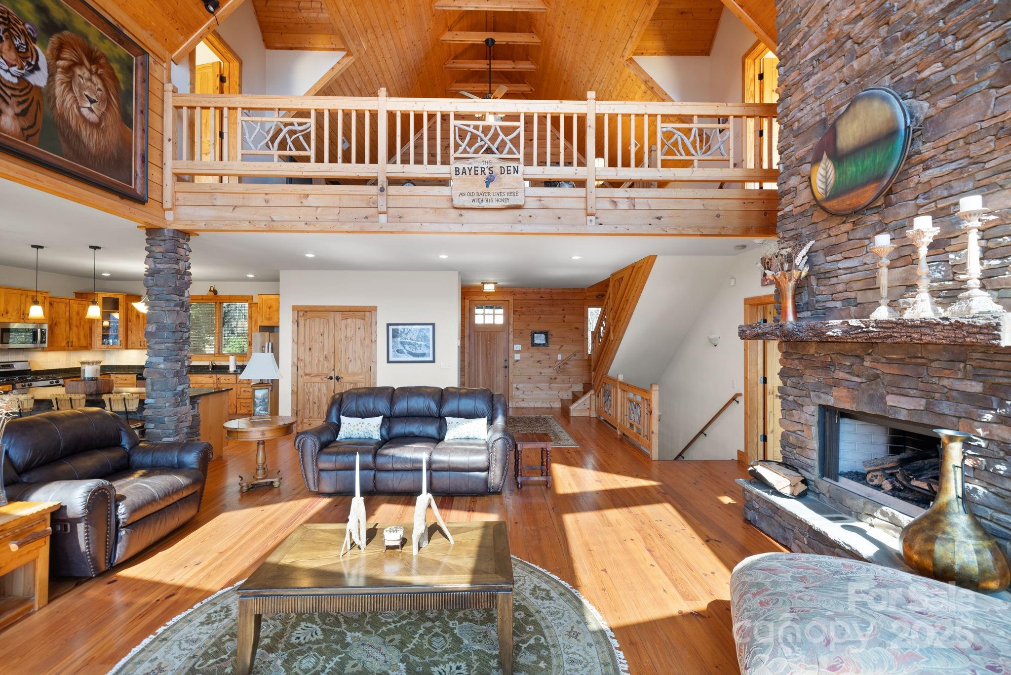 277 Kestrel Court Property Photo 3