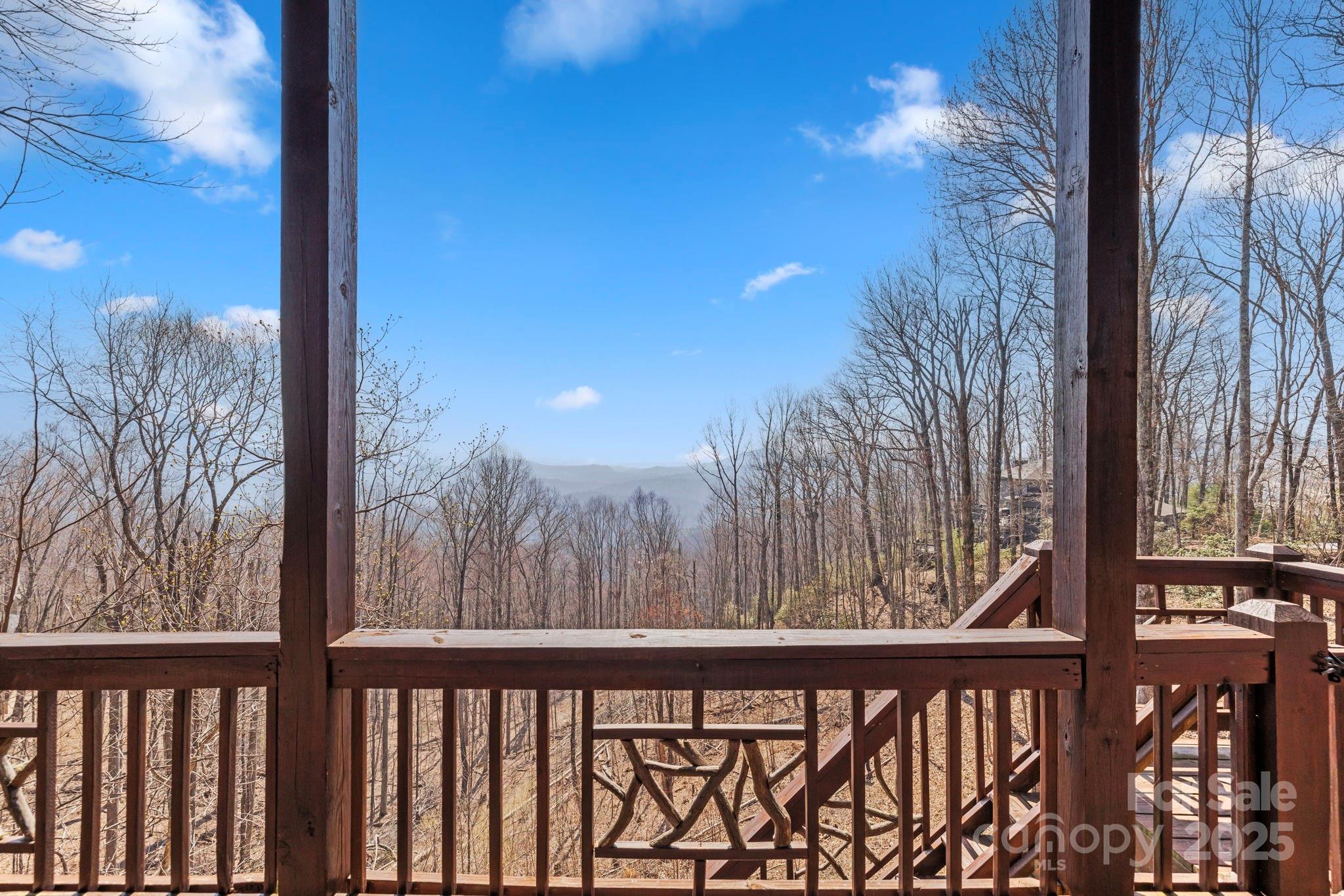 277 Kestrel Court Property Photo 5