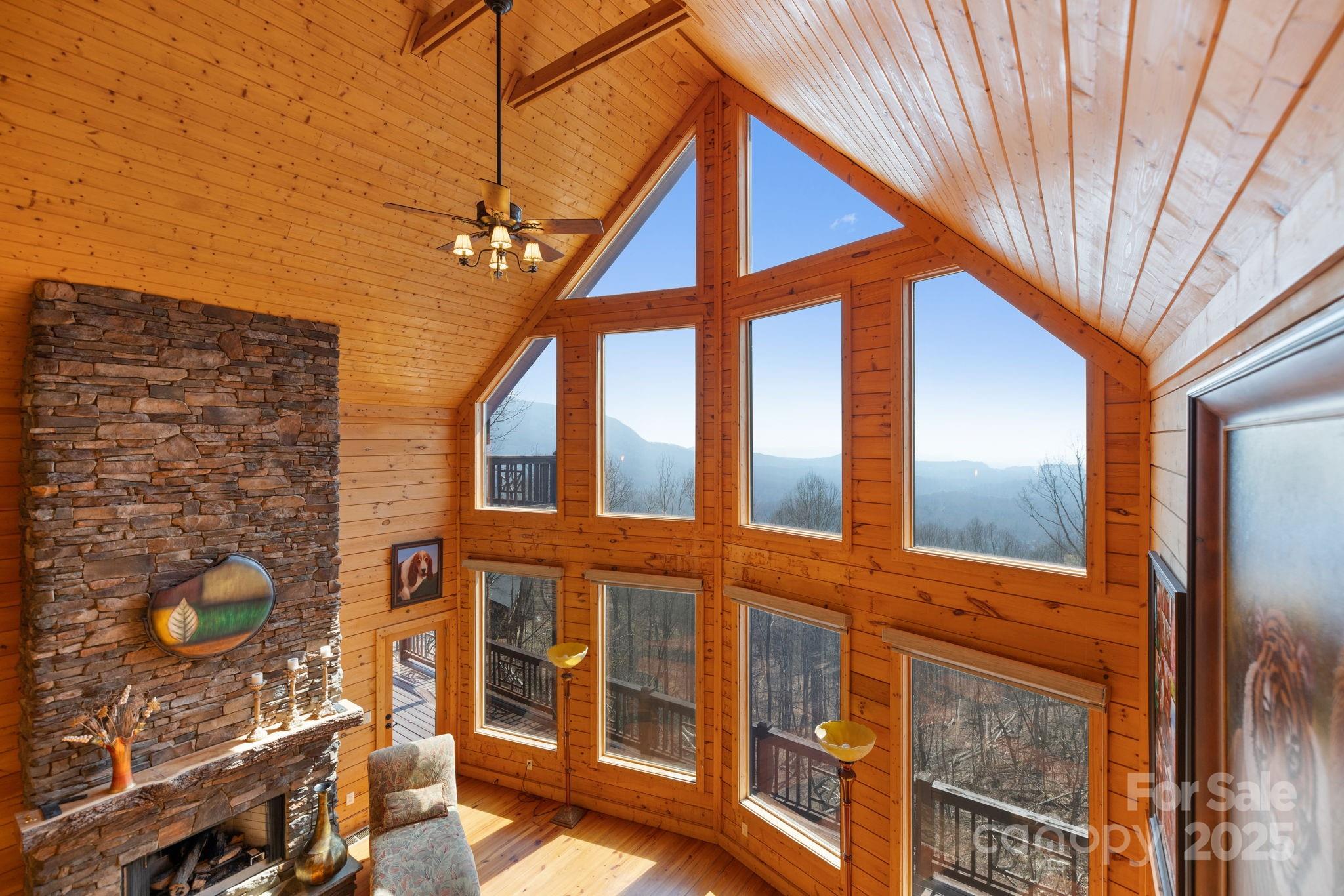 277 Kestrel Court Property Photo 7