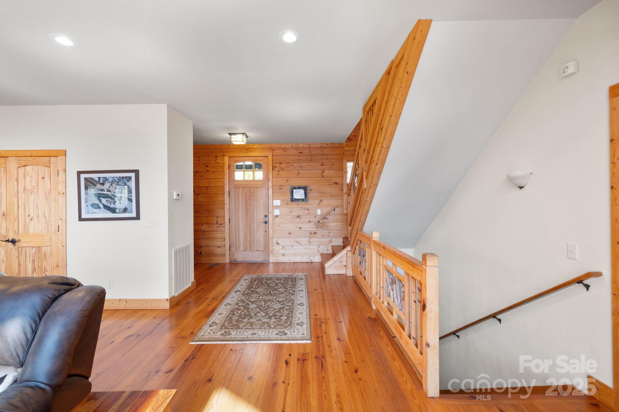 277 Kestrel Court Property Photo 8