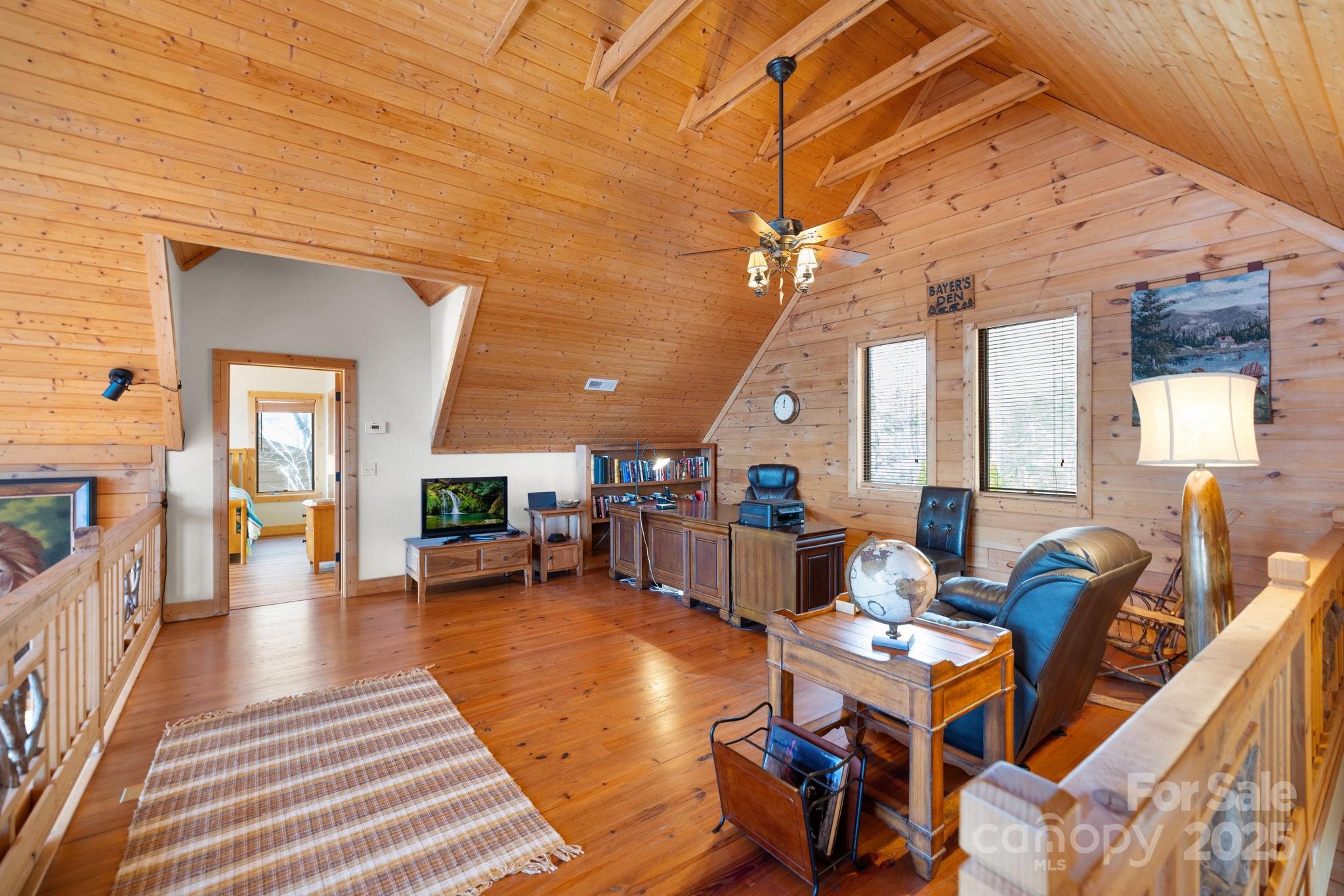 277 Kestrel Court Property Photo 18