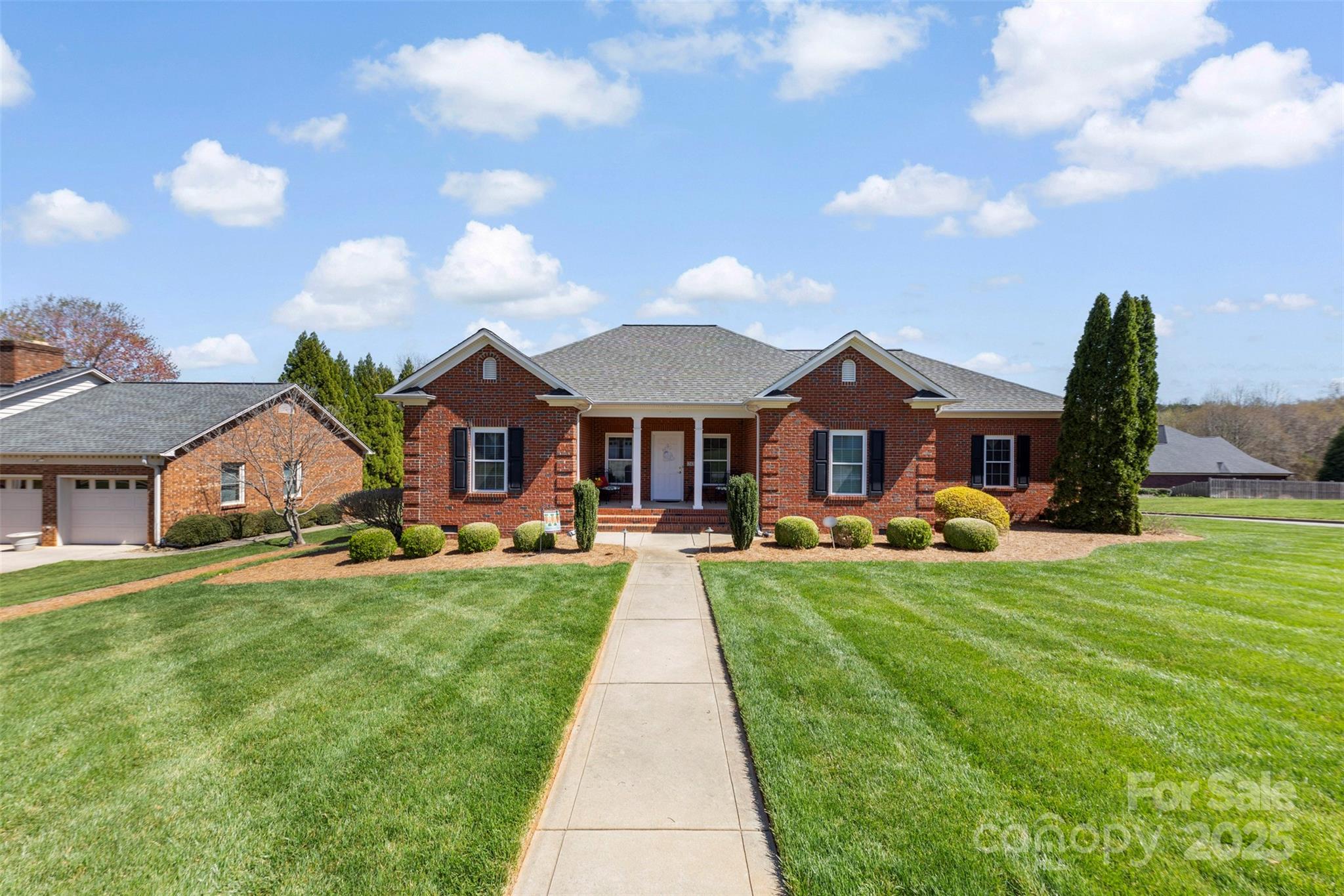 2426 Glenridge Drive Property Photo