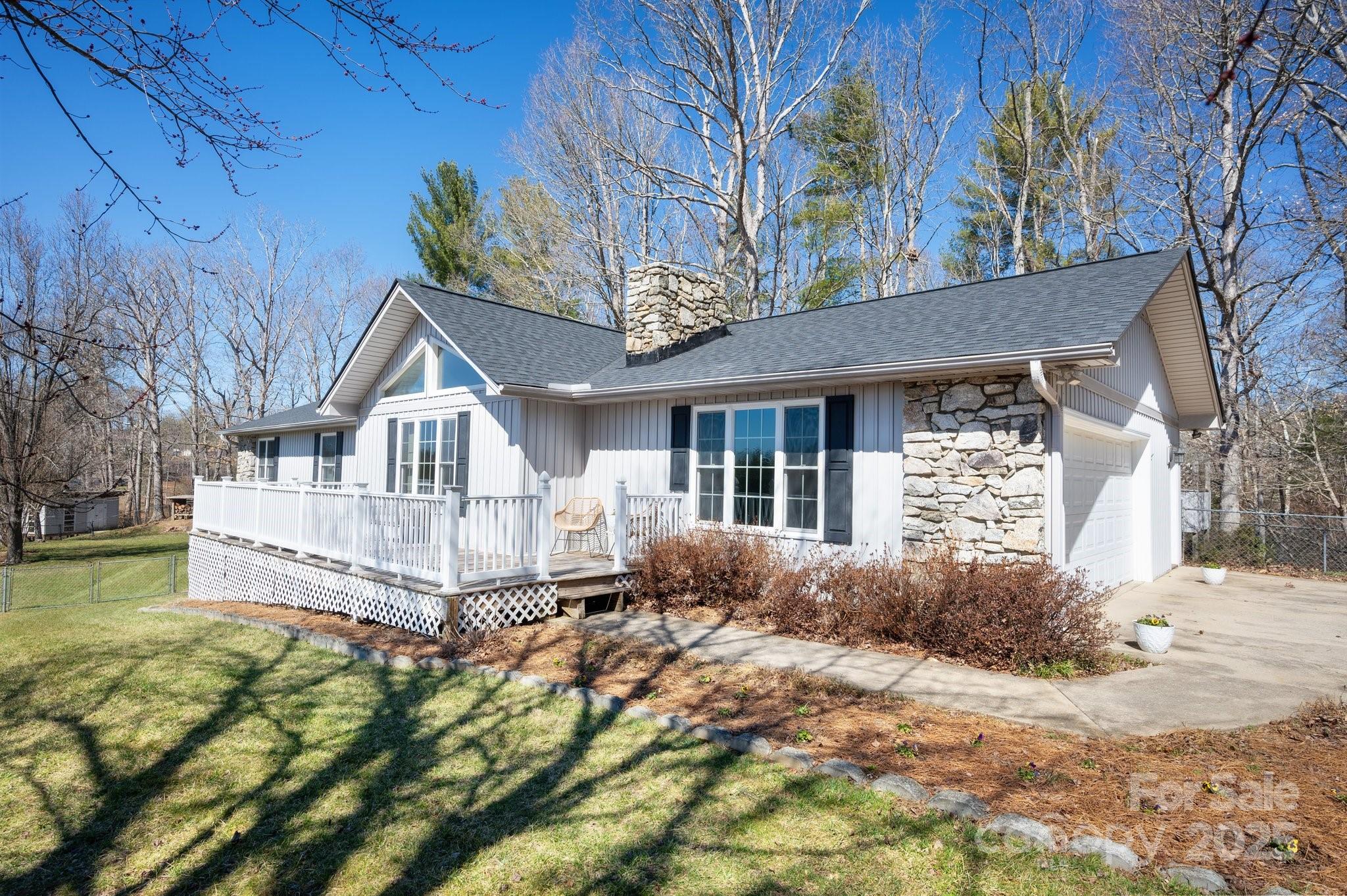 30 Morning Glory Lane Property Photo