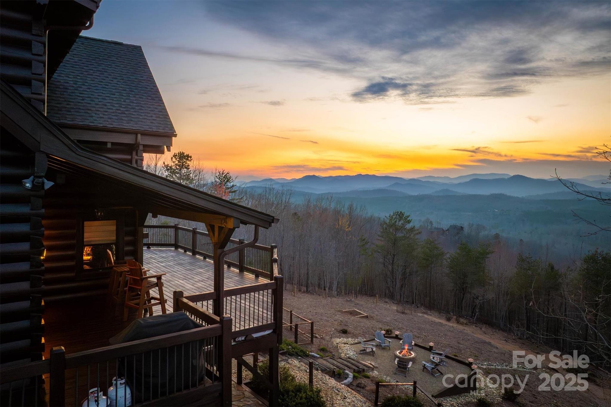 102 Peaks View Trail Property Photo