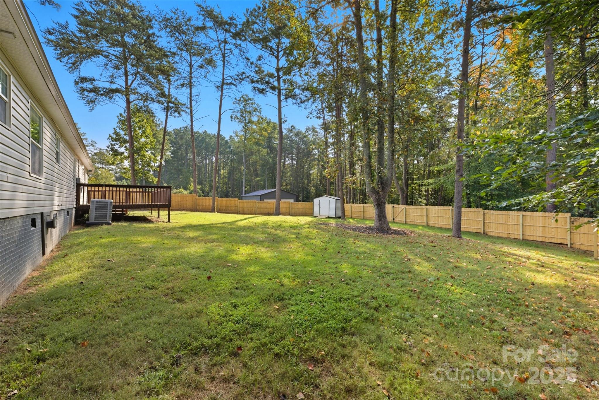 166 Brook Creek Drive Property Photo 9