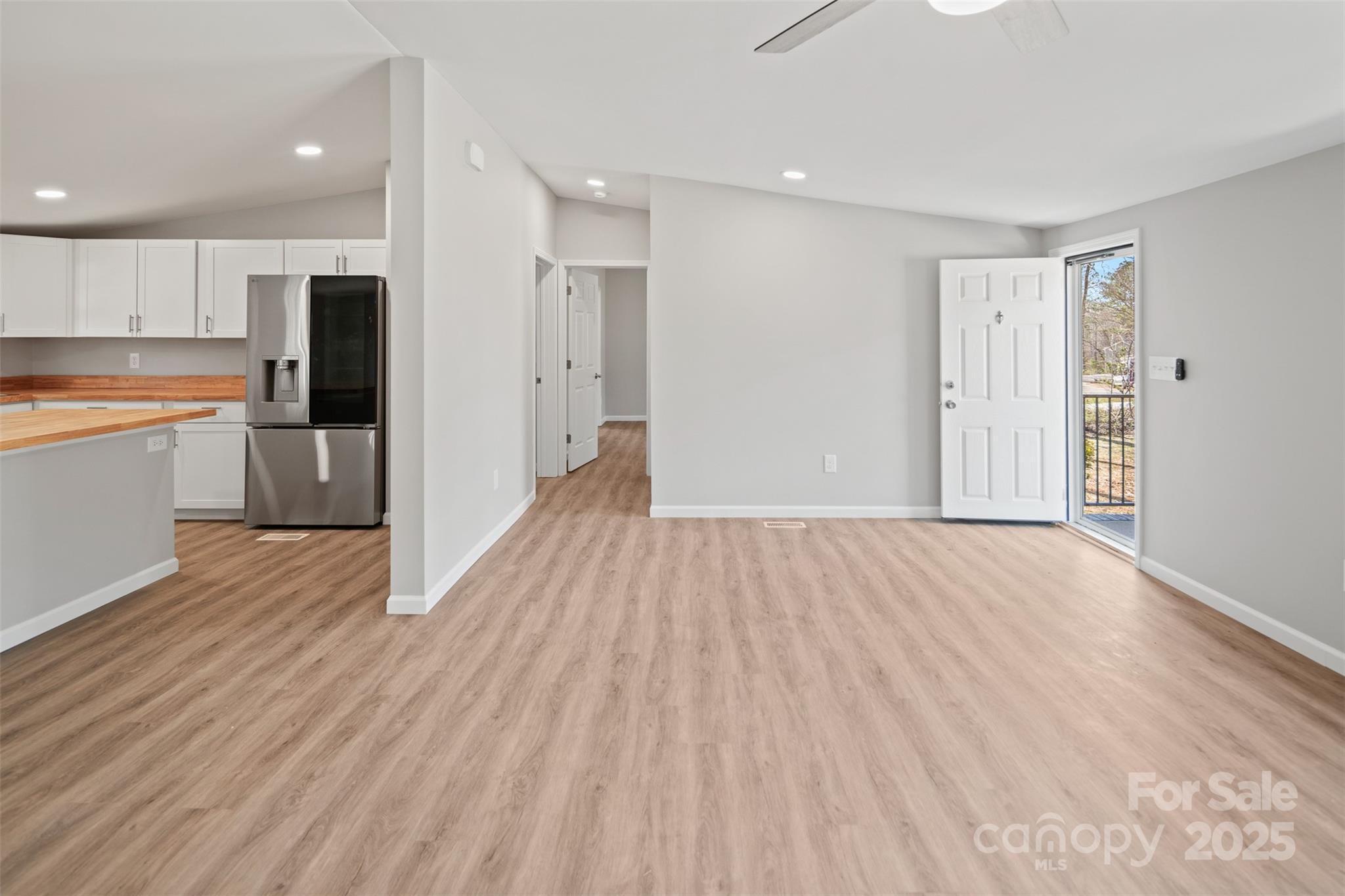 166 Brook Creek Drive Property Photo 11