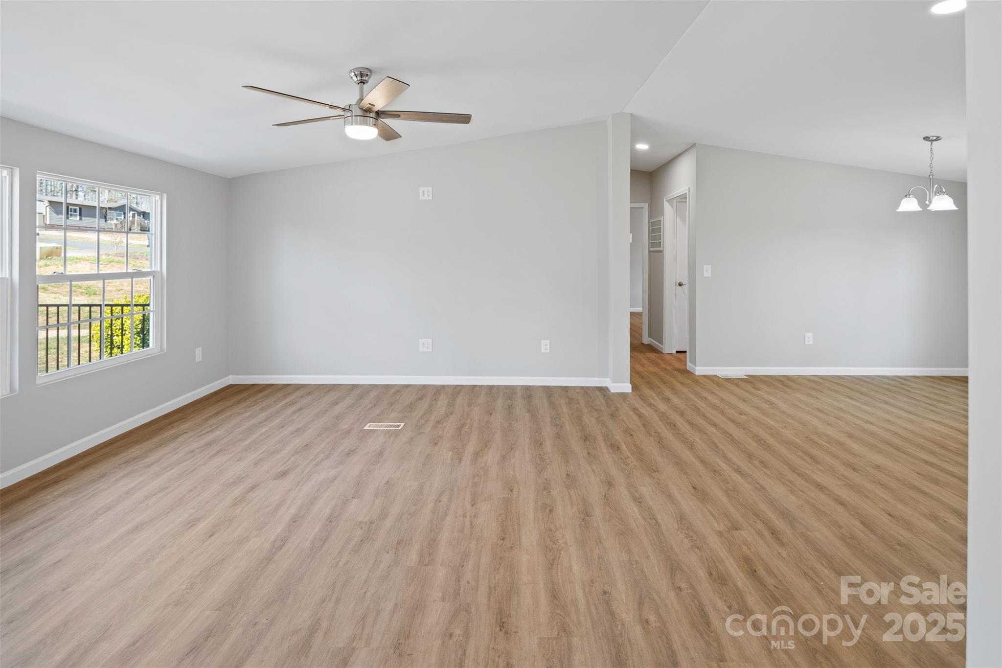 166 Brook Creek Drive Property Photo 14