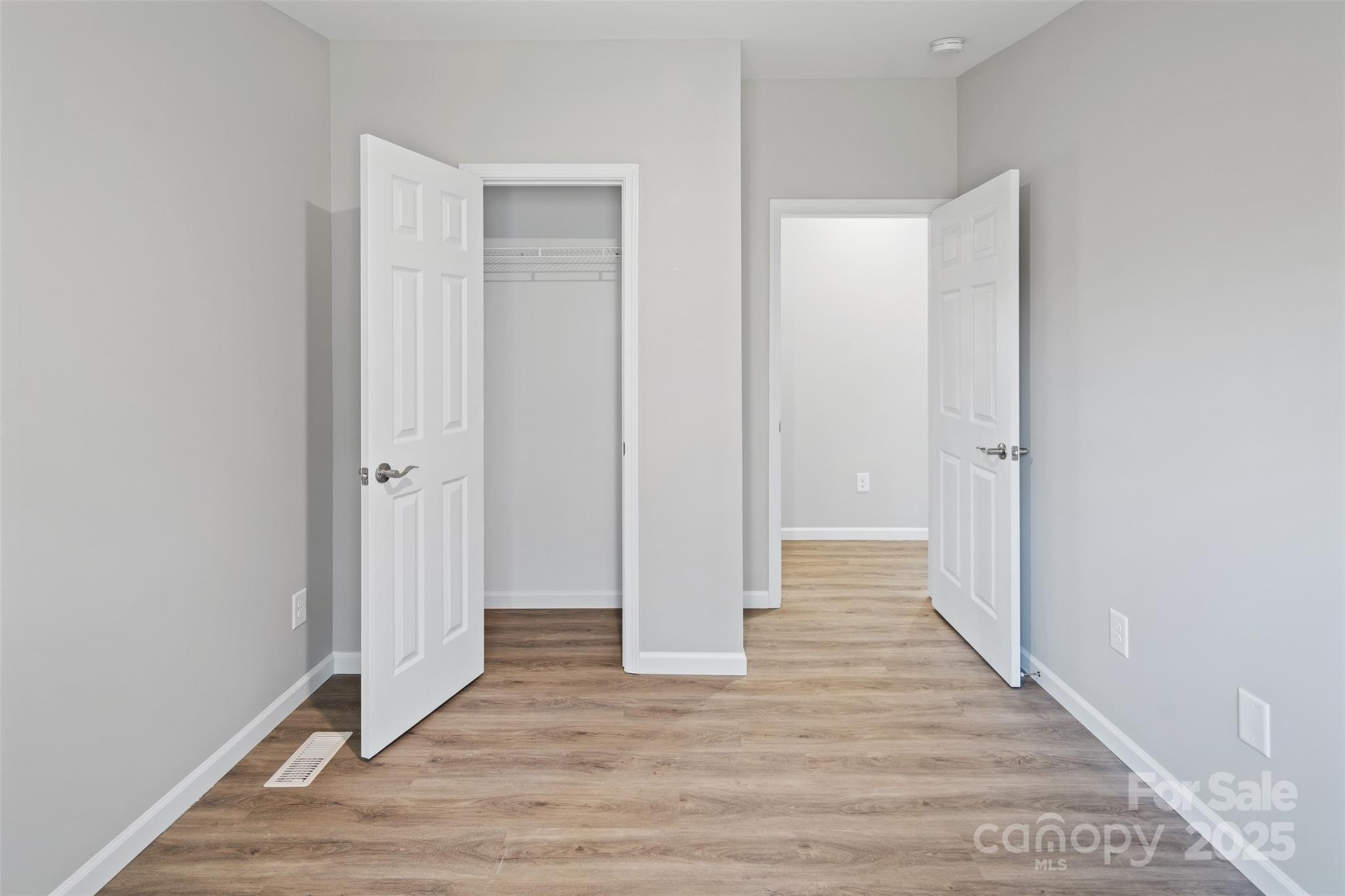 166 Brook Creek Drive Property Photo 20