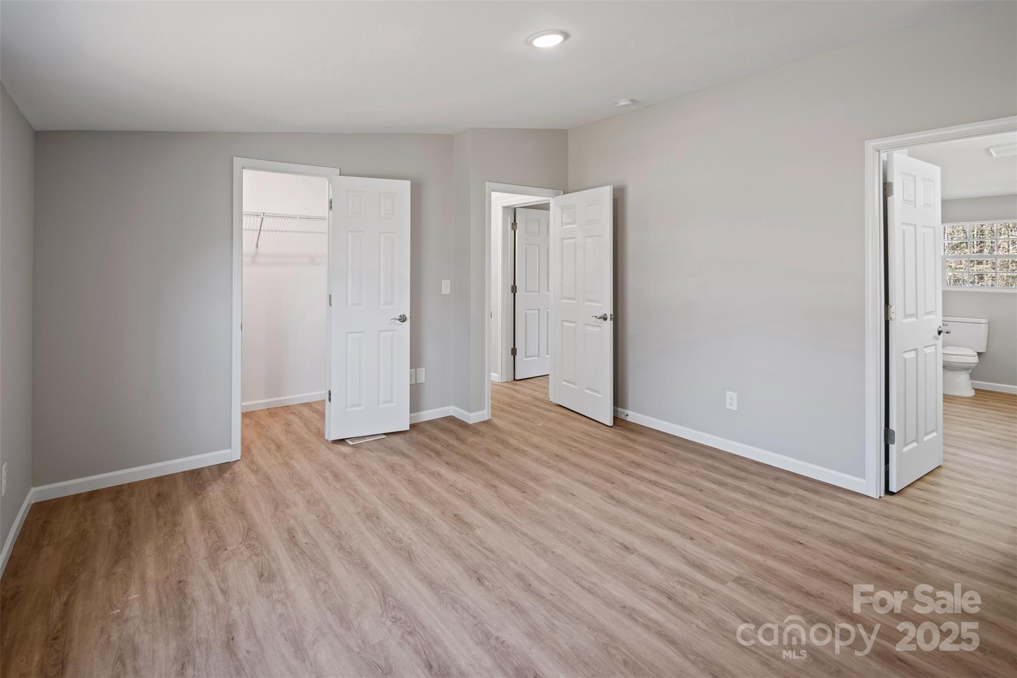 166 Brook Creek Drive Property Photo 23