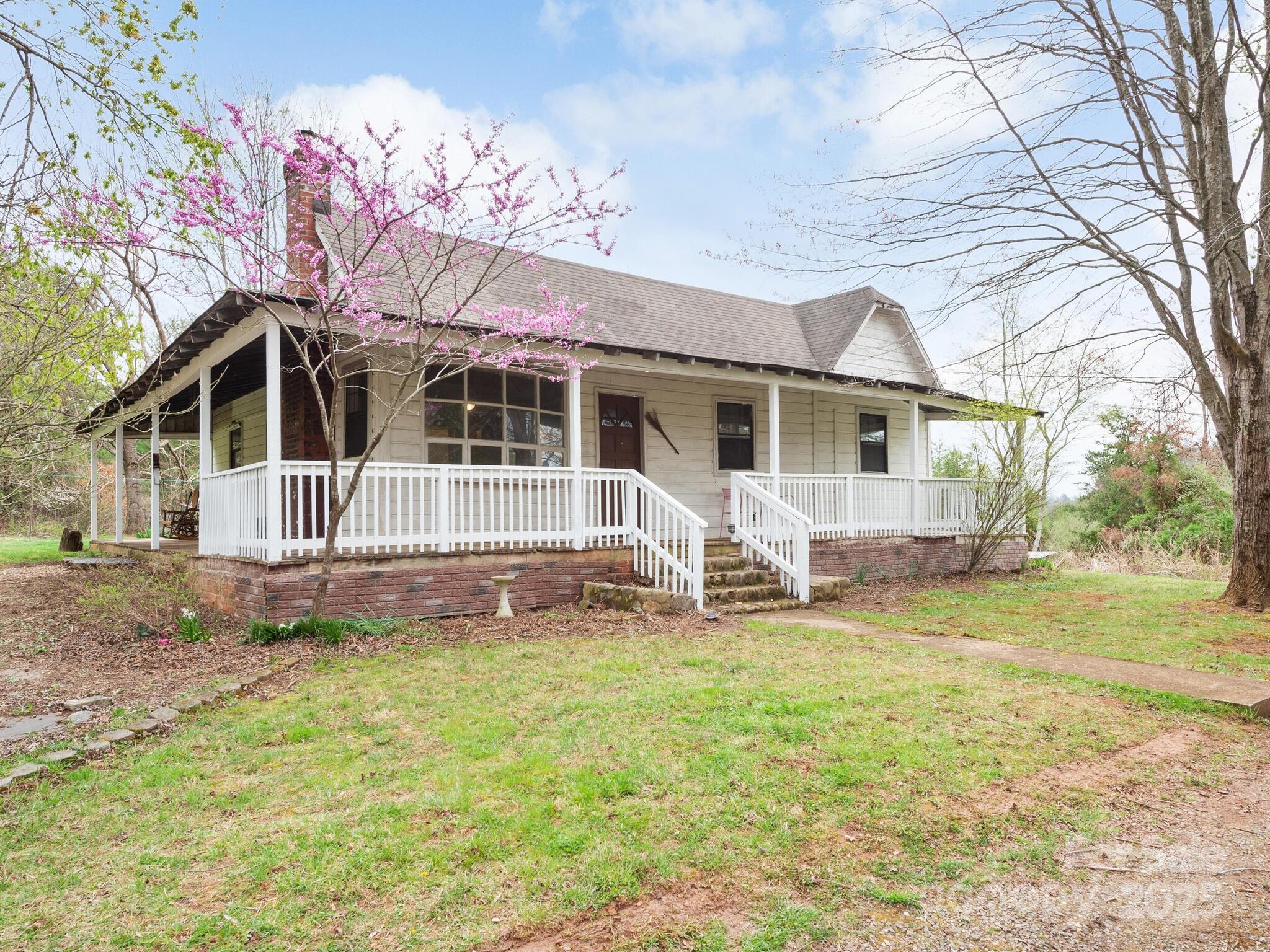 124 Dog Star Lane Property Photo